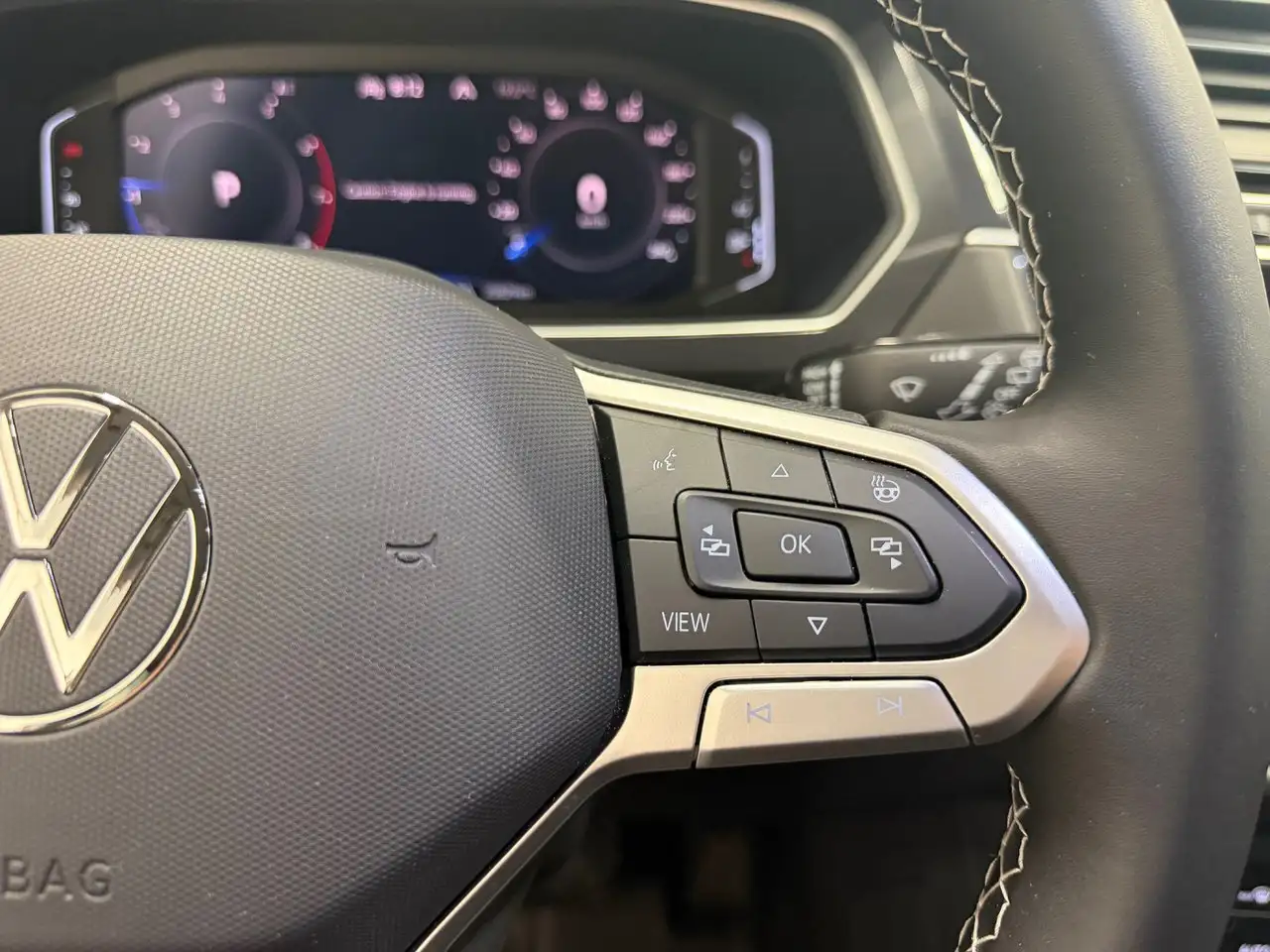 Volkswagen Tiguan снимка Volkswagen Tiguan