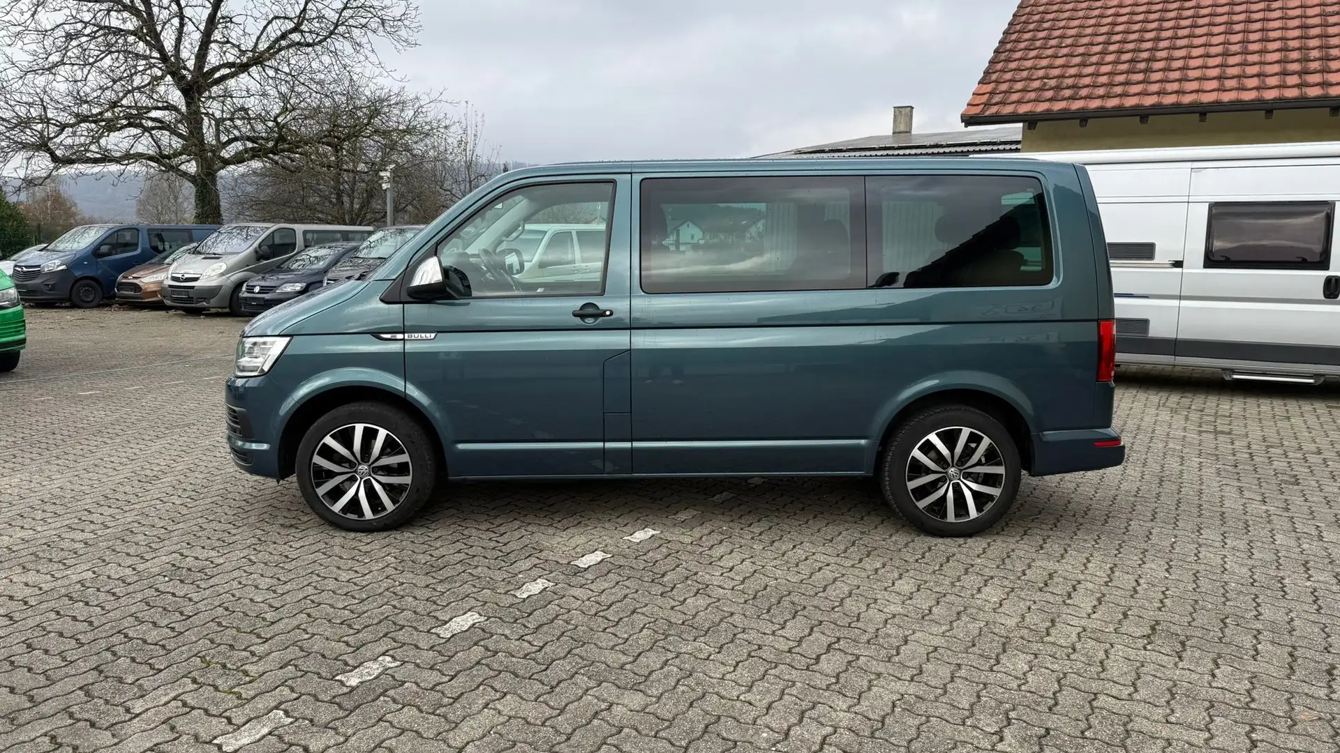 Volkswagen T6 Multivan Multivan Trendline 2.0 TDI Dsg Led Grün - 2