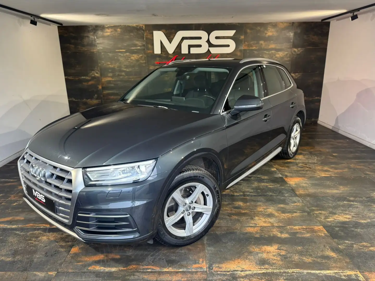 Audi Q5 2.0 TDi Quattro S tronic * CAMÉRA 360 ° *GPS Szary - 2