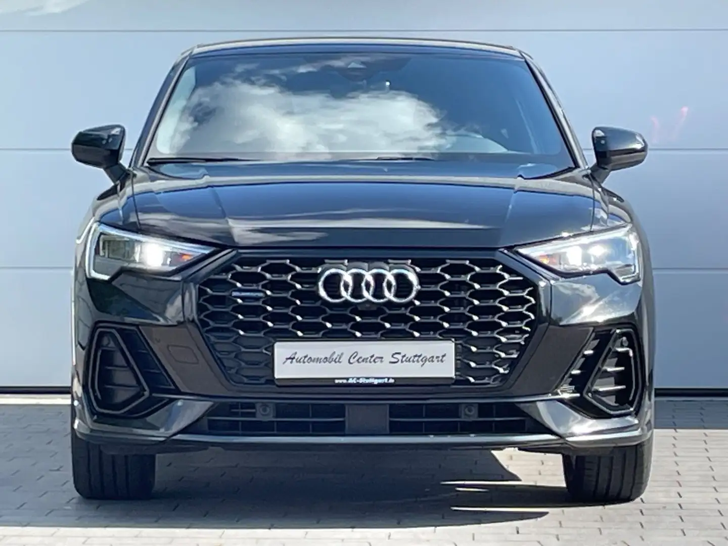 Audi Q3 Sportback 40 TDI quattro 3x S Line MMI+/360° Noir - 2