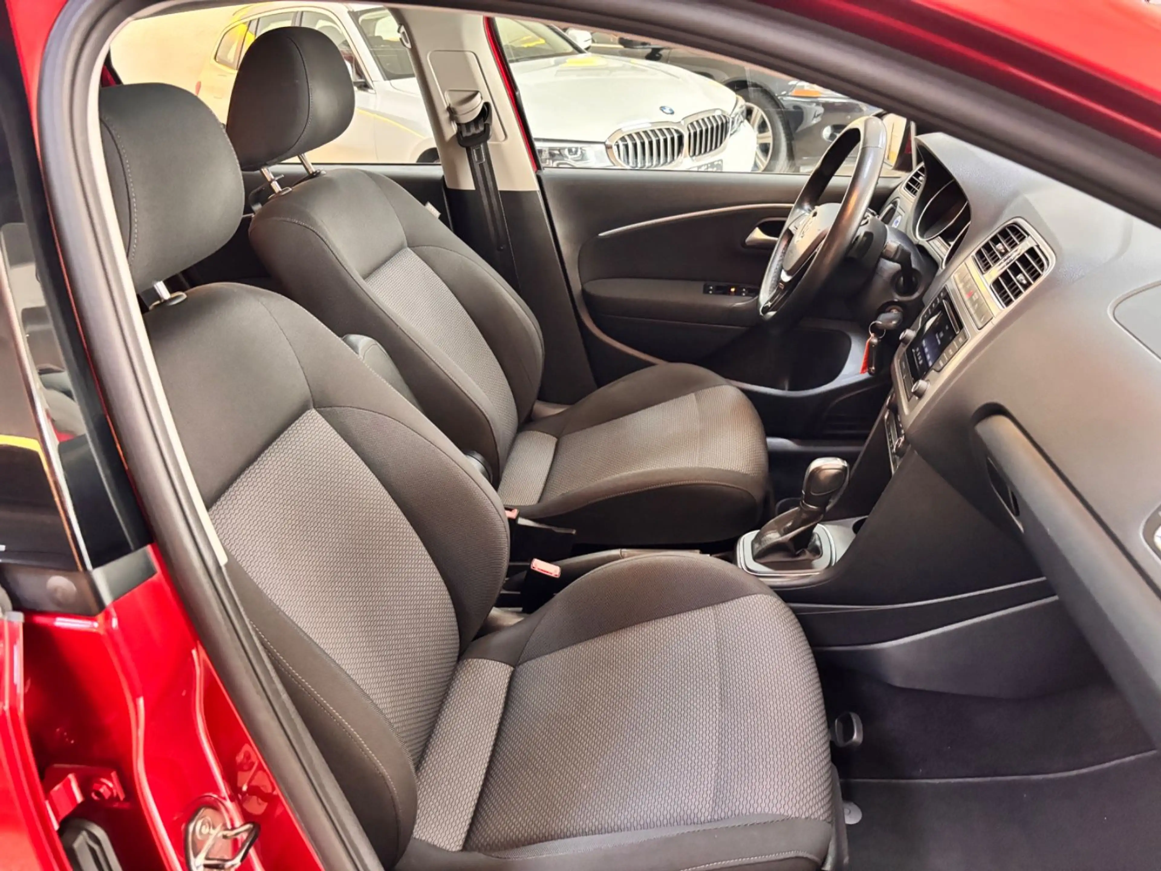 Volkswagen Polo V Highline BMT/Start-Stopp — photo 16