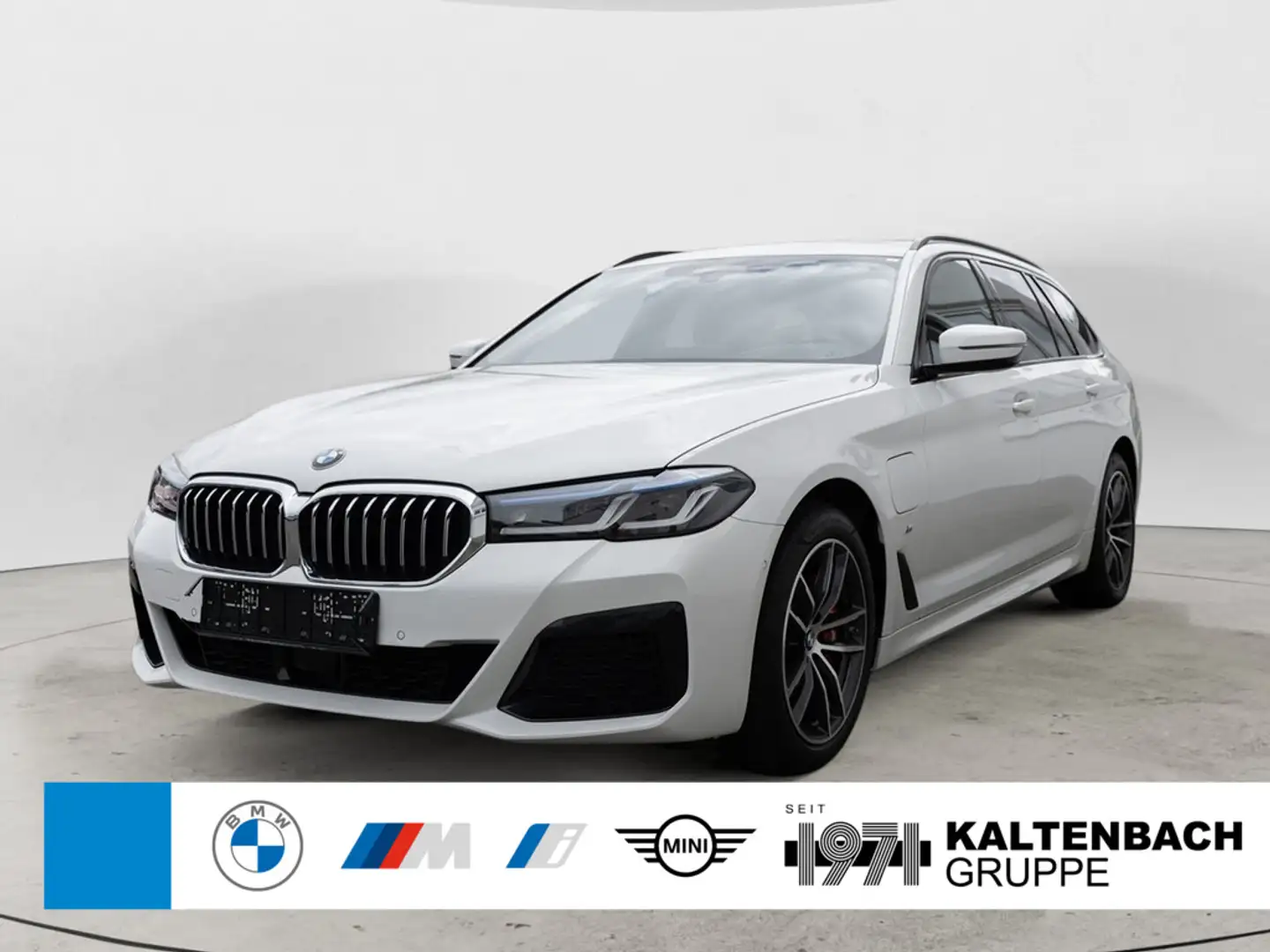 BMW 530 e Touring xDrive M-Sport FACEL. PANO AHK Weiß - 1