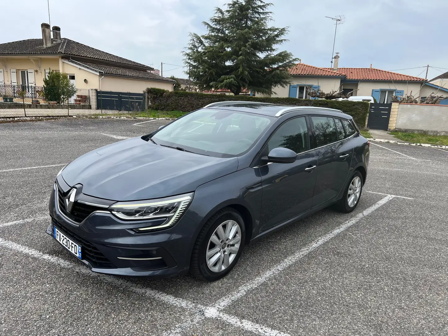 Renault Megane Mégane IV Estate blue dCi 115 EDC  Intens Gris - 1