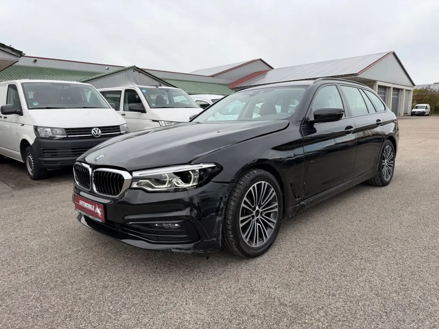 BMW 520 d xDrive Sport Line Schwarz - 1