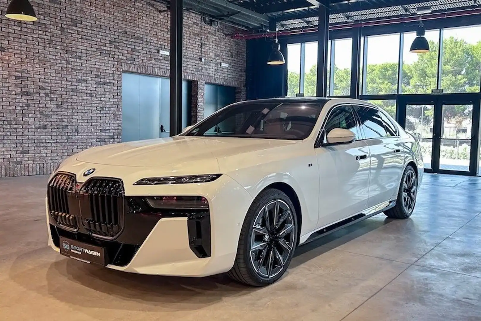 BMW 740 d xDrive M Sport Weiß - 1