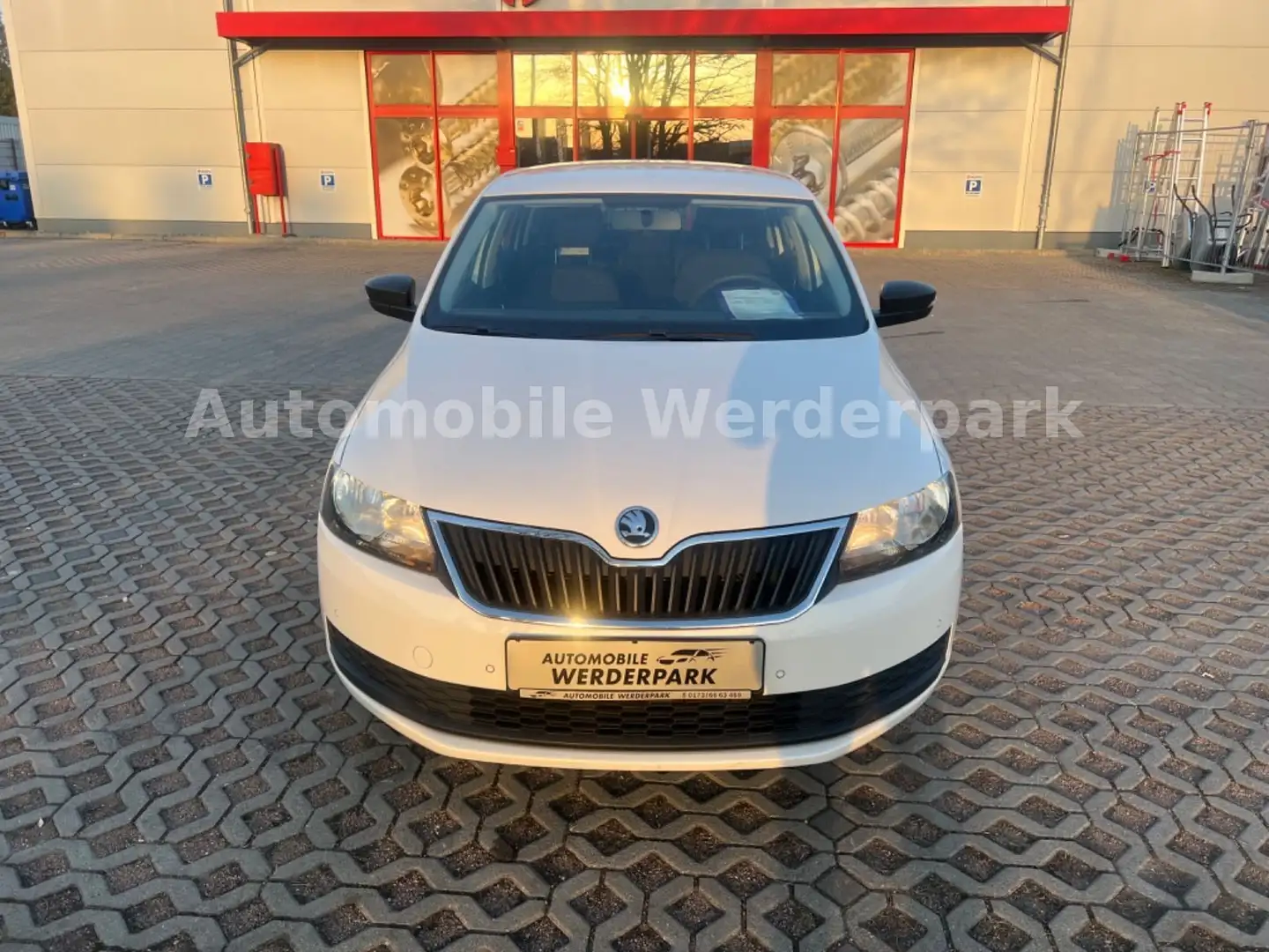 Skoda Rapid/Spaceback Spaceback Active Weiß - 2