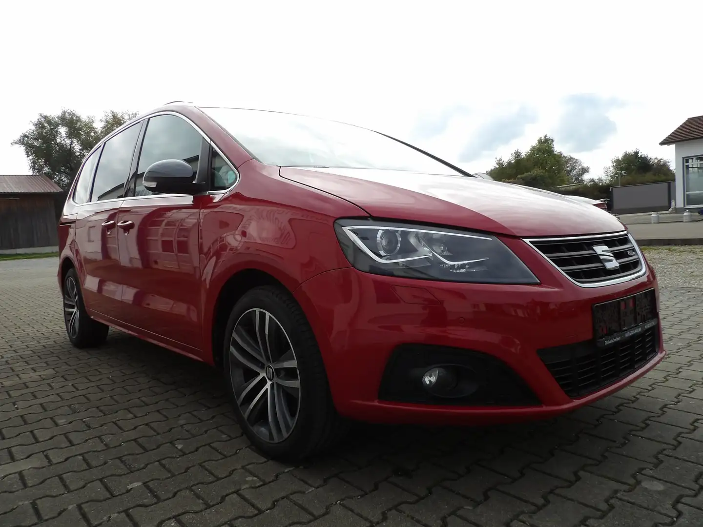 SEAT Alhambra FR-Line 7-Sitzer DSG Allrad AHK TÜV-NEU Rot - 2