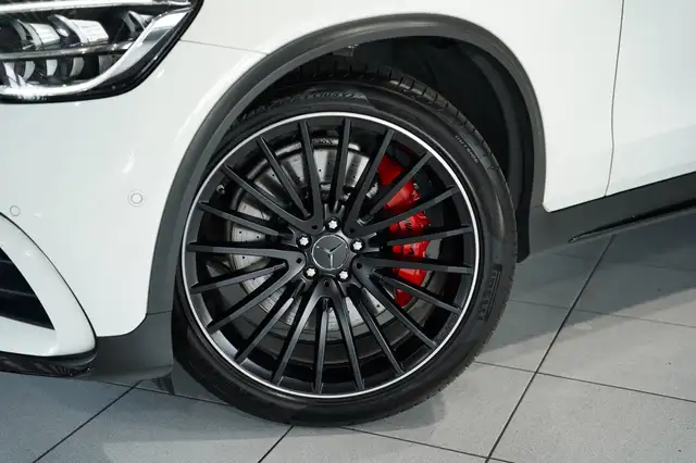Mercedes-Benz GLC Class view 3