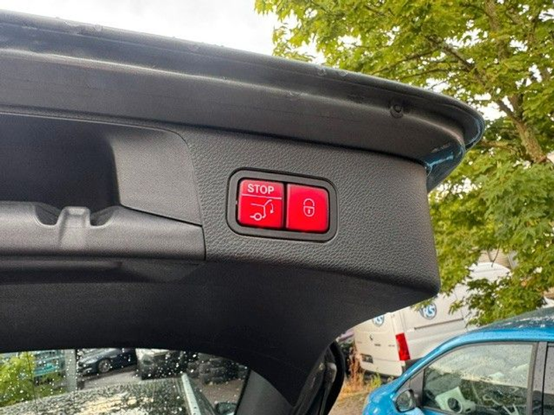 Mercedes-Benz C 250 DESIGNO BlueTec / d 4Matic PANO LED LEDER — photo 11