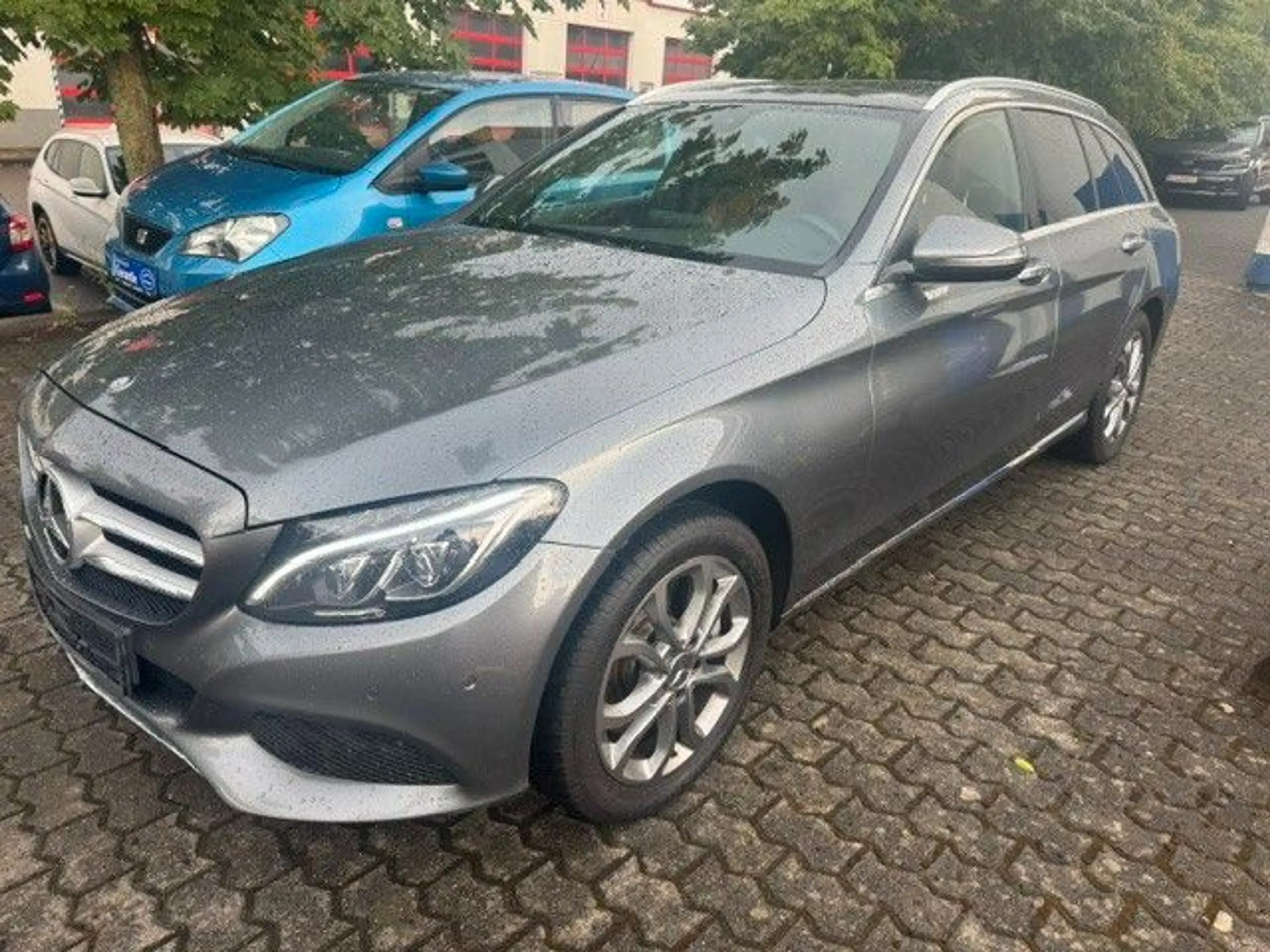 Mercedes-Benz C 250 DESIGNO BlueTec / d 4Matic PANO LED LEDER