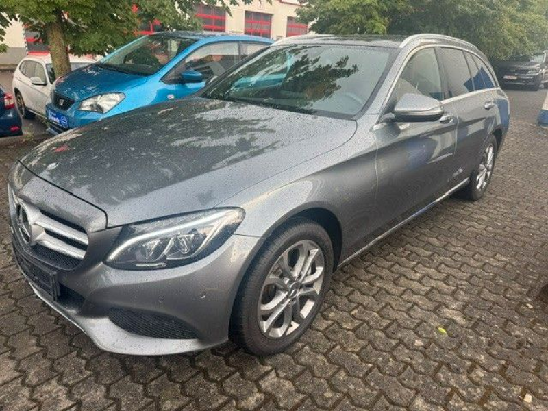 Mercedes-Benz C 250 DESIGNO BlueTec / d 4Matic PANO LED LEDER