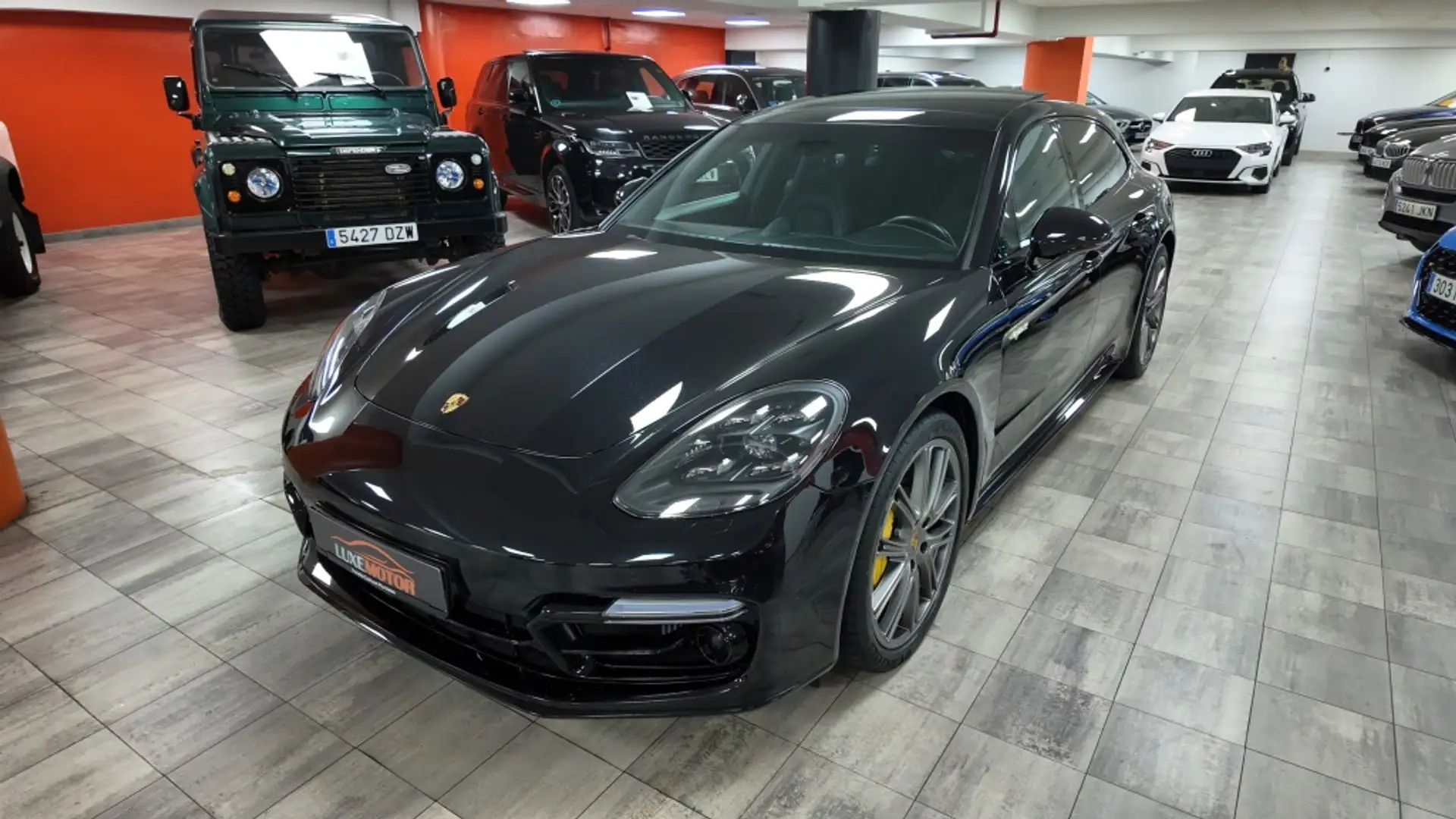 Porsche Panamera Turbo S e-Hybrid Sport Turismo Noir - 1