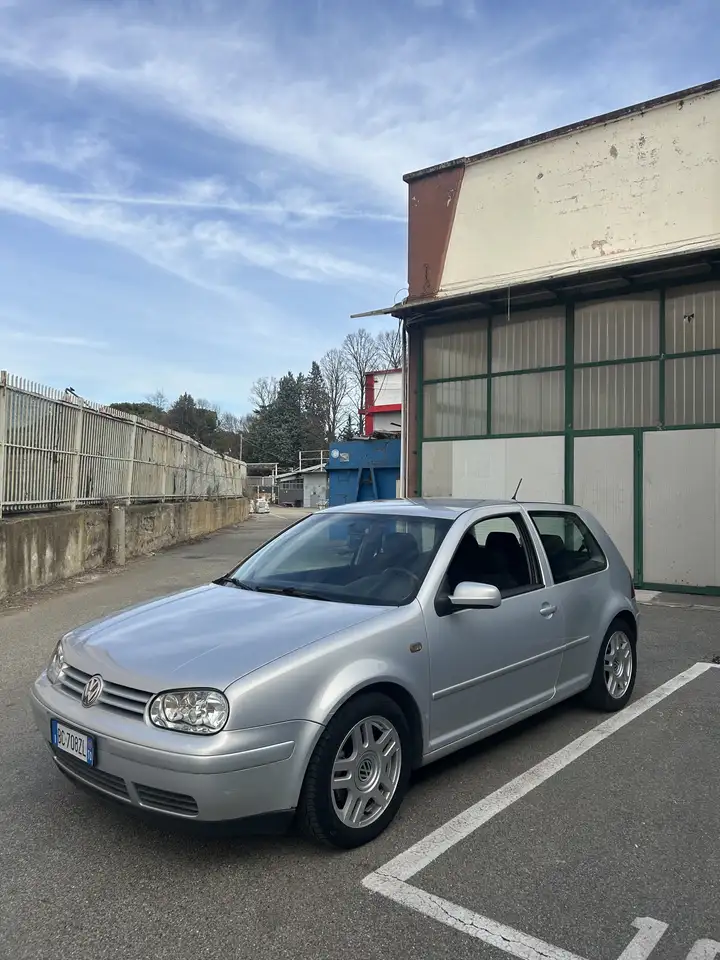 Volkswagen Golf GTI 3p 1.8 20v, foto 1