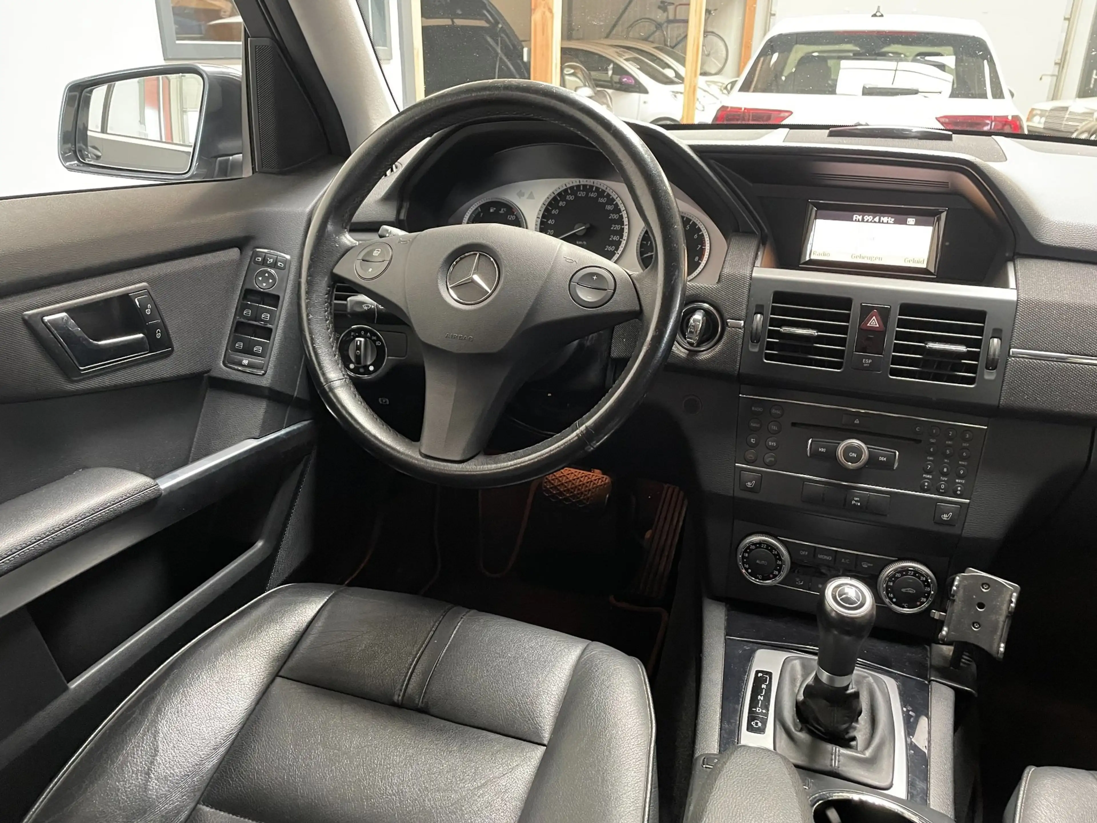 Mercedes-Benz GLK 280 4-Matic — photo 11