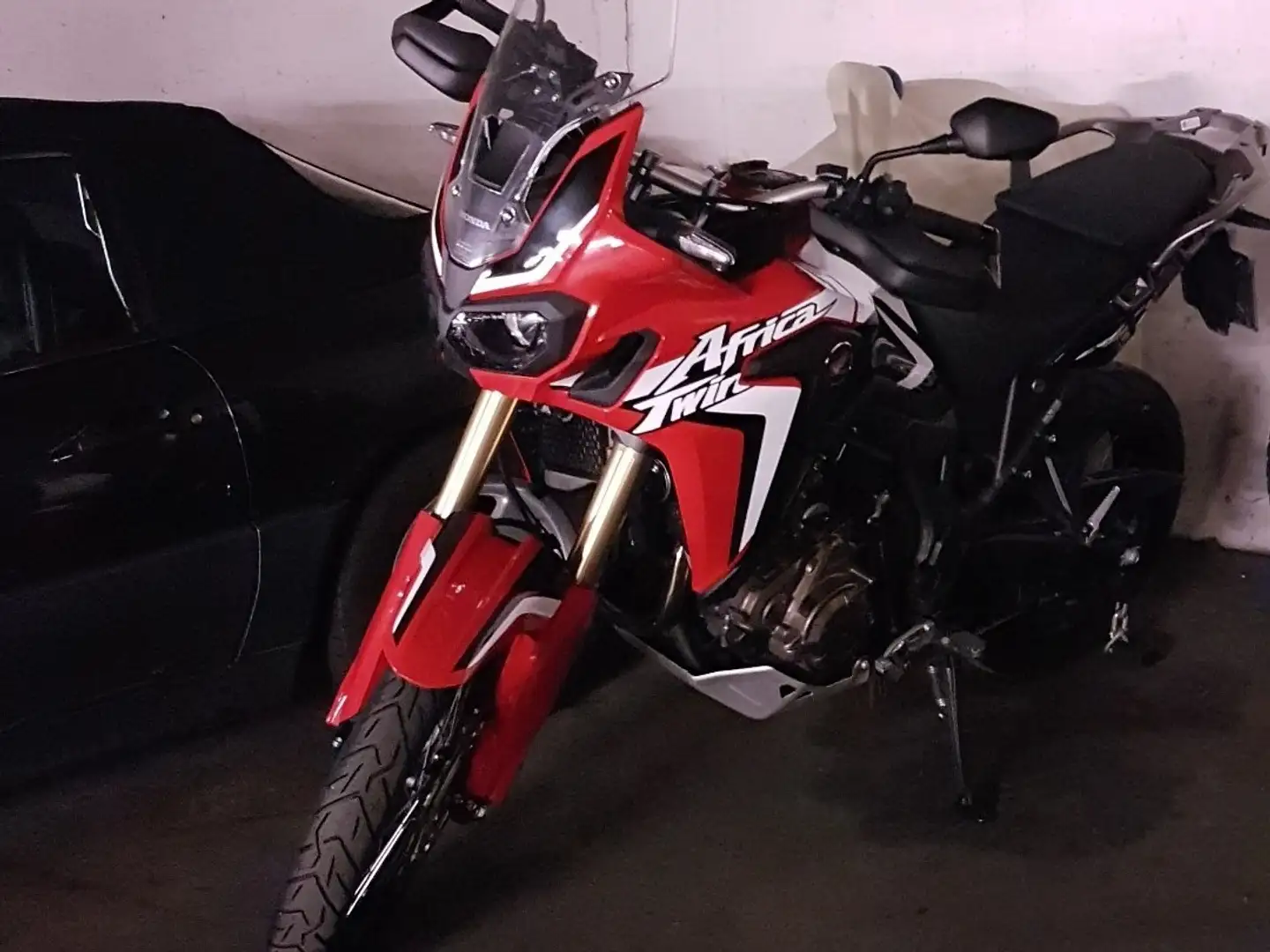 Honda CRF 1000 Rot - 1