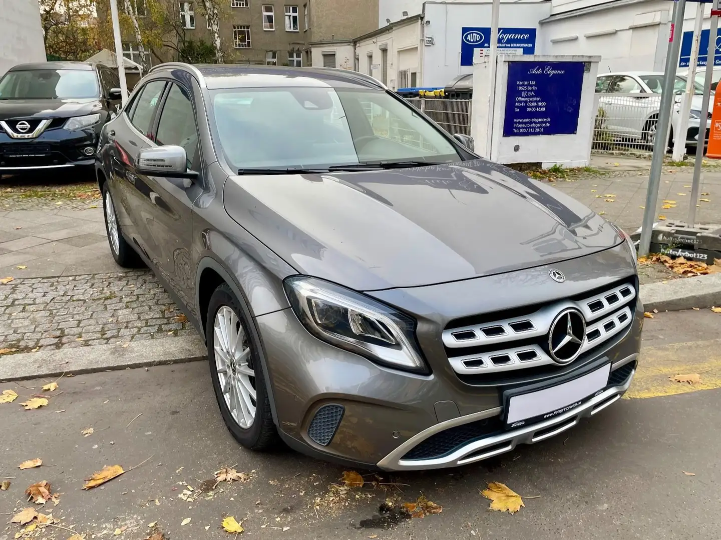 Mercedes-Benz GLA 250 Urban-/Progressive-Paket Navi PDC SHZ! Gris - 2
