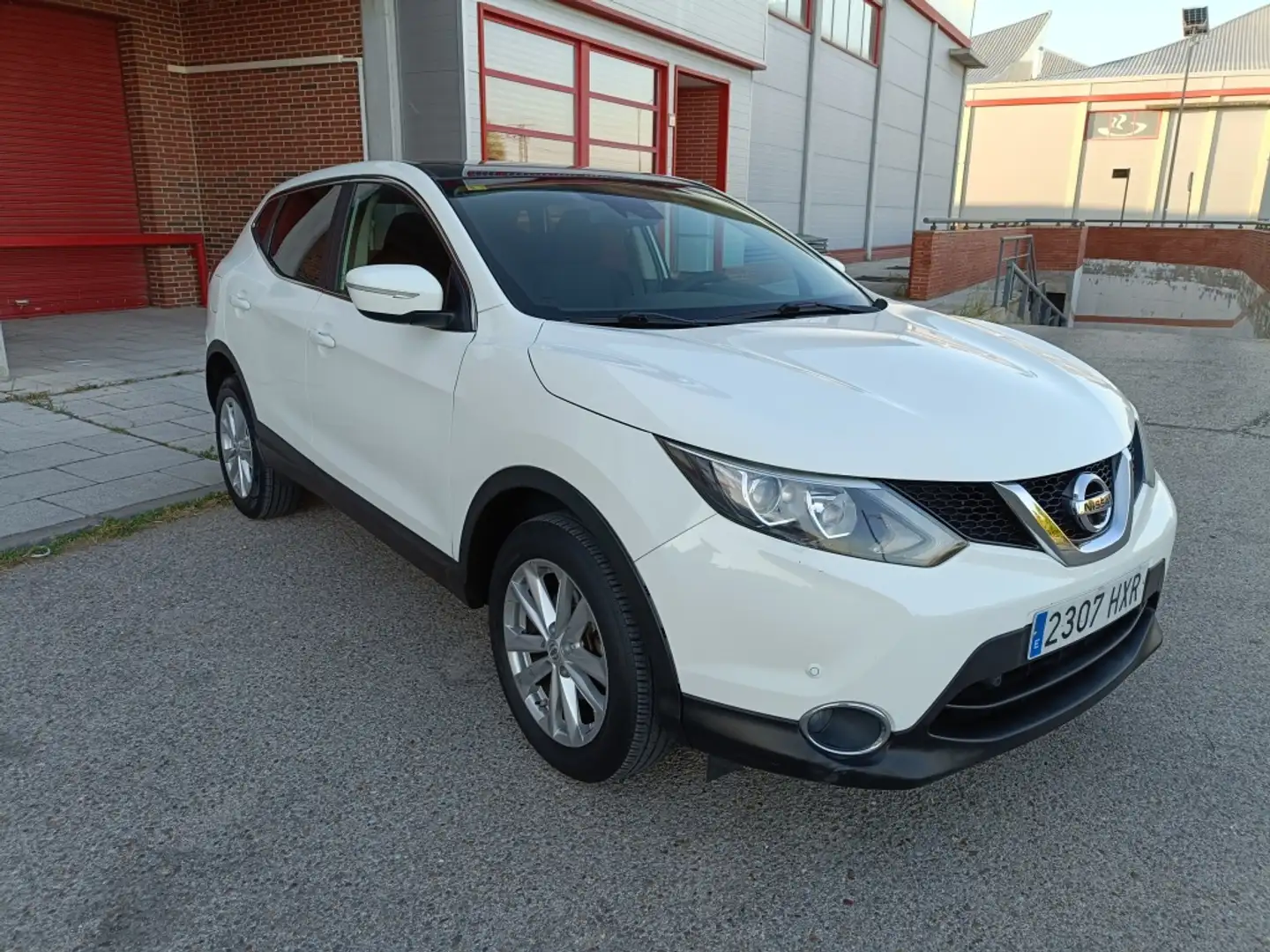 Nissan Qashqai 1.2 DIG-T Acenta 4x2 Blanco - 2