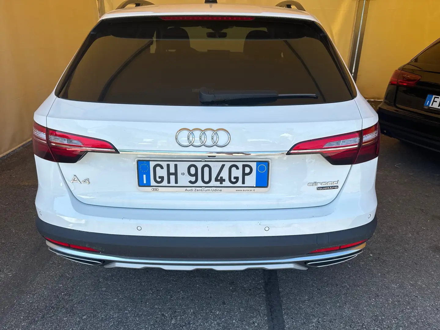 Audi A4 allroad 40 2.0 tdi mhev Business quattro 204cv s-tronic White - 2