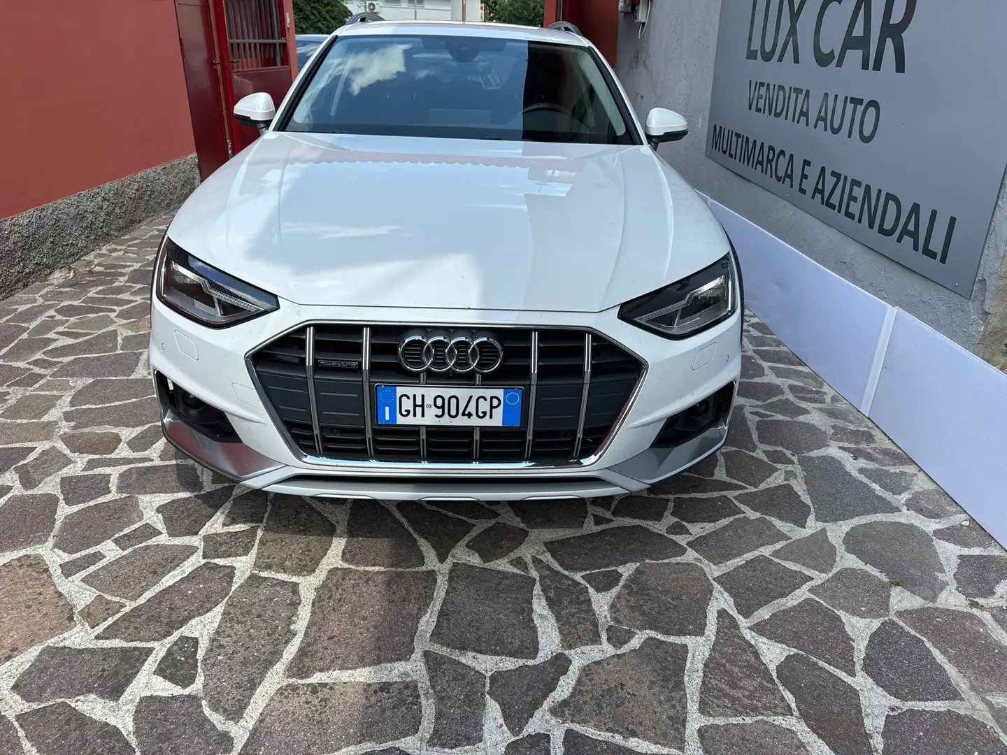 Audi A4 allroad 40 2.0 tdi mhev Business quattro 204cv s-tronic Alb - 1