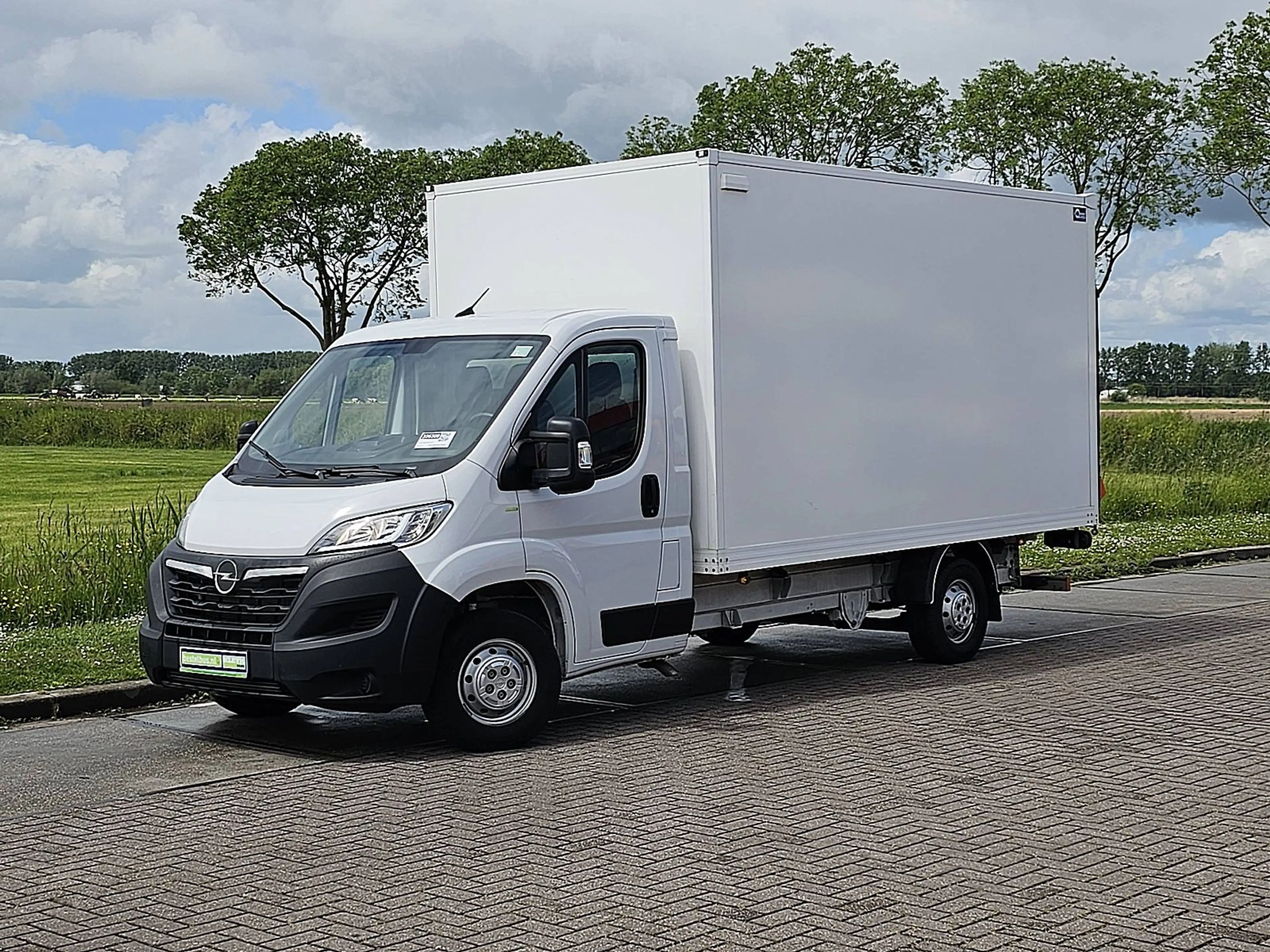 Opel Movano 2.2 Bakwagen Laadklep! — photo 2