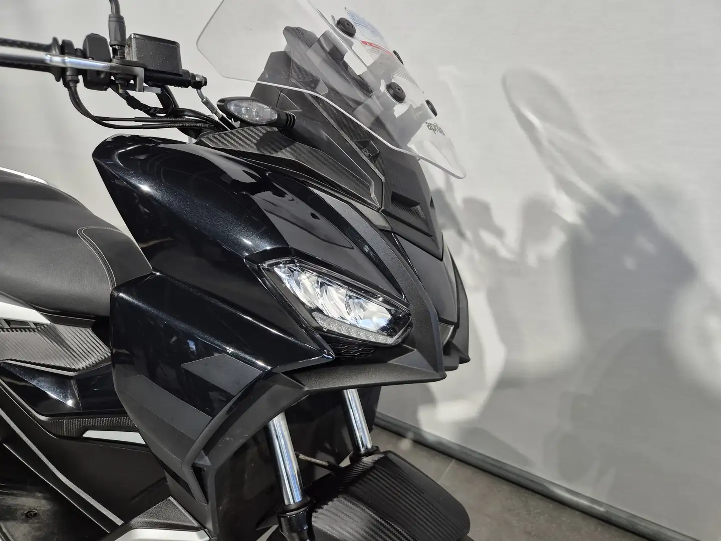 Aprilia SR GT 200 Grijs - 2