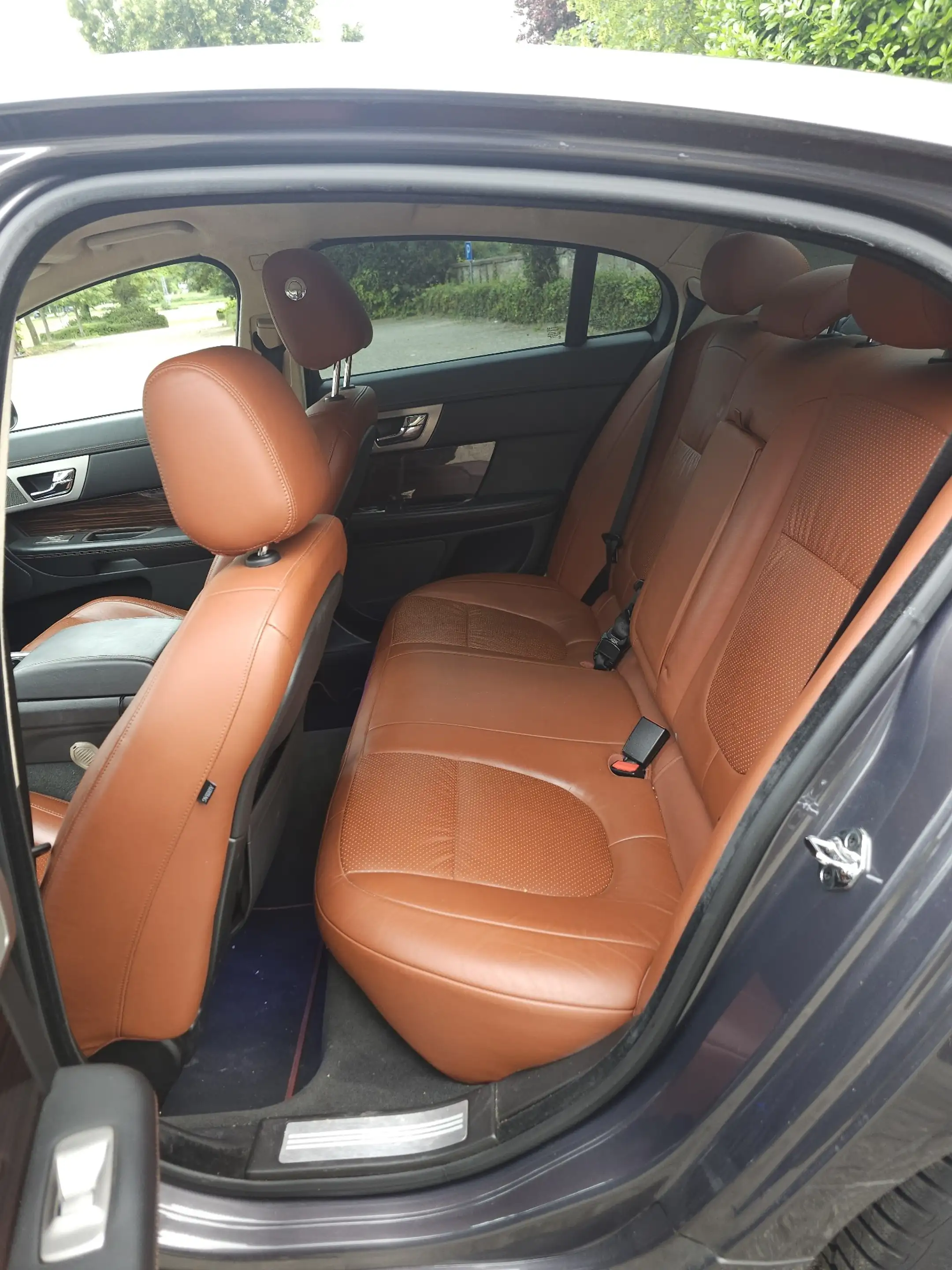 Jaguar XF 3.0 V6 D S Tüv 05/2028 M+S Reifen Vollausttattung — photo 8