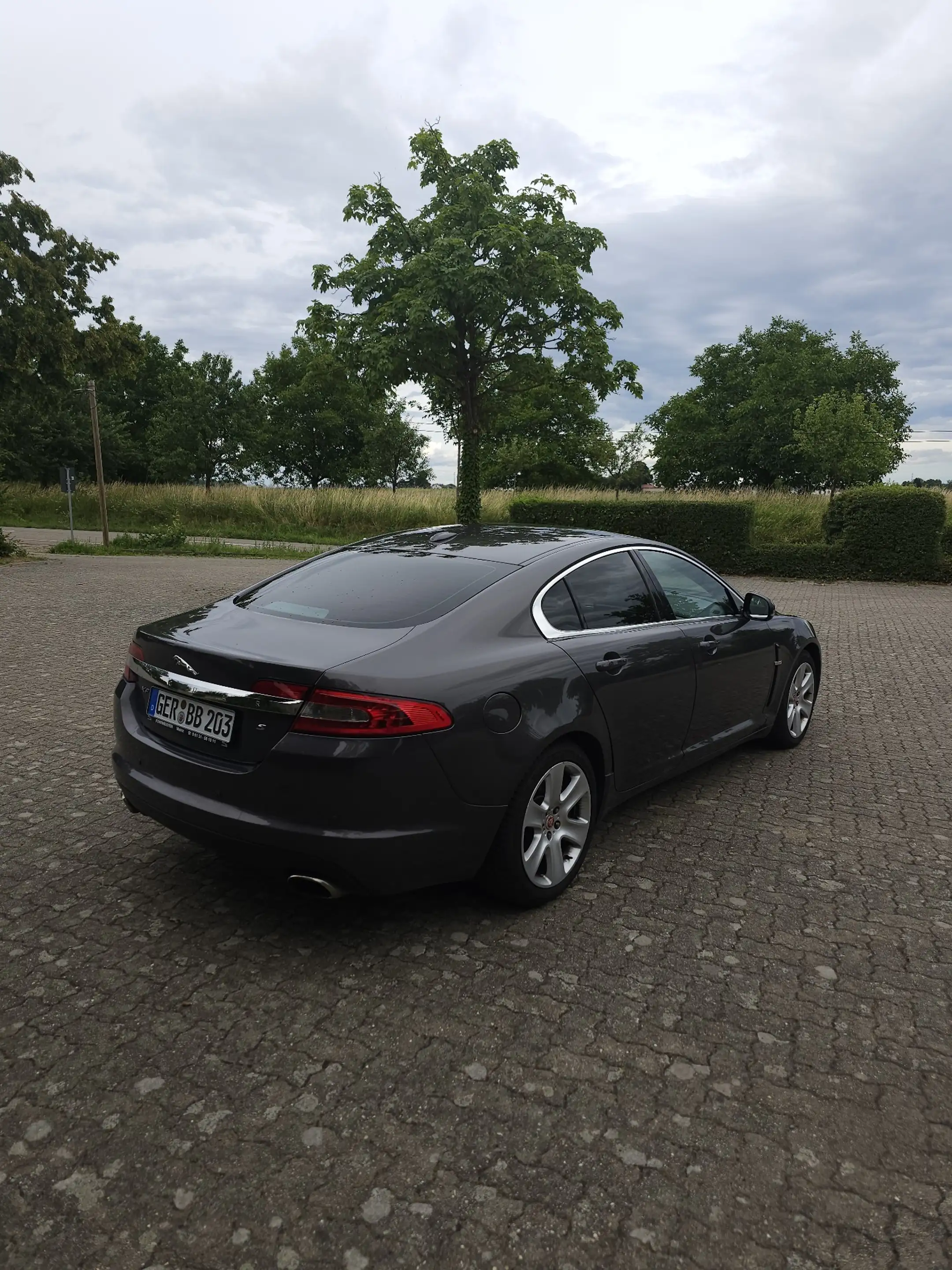 Jaguar XF 3.0 V6 D S Tüv 05/2028 M+S Reifen Vollausttattung — photo 4