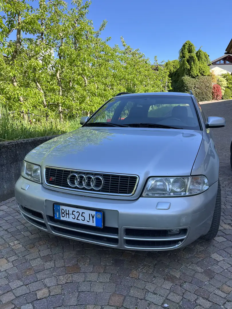 Audi S4 Avant 2.7 quattro biturbo - 1