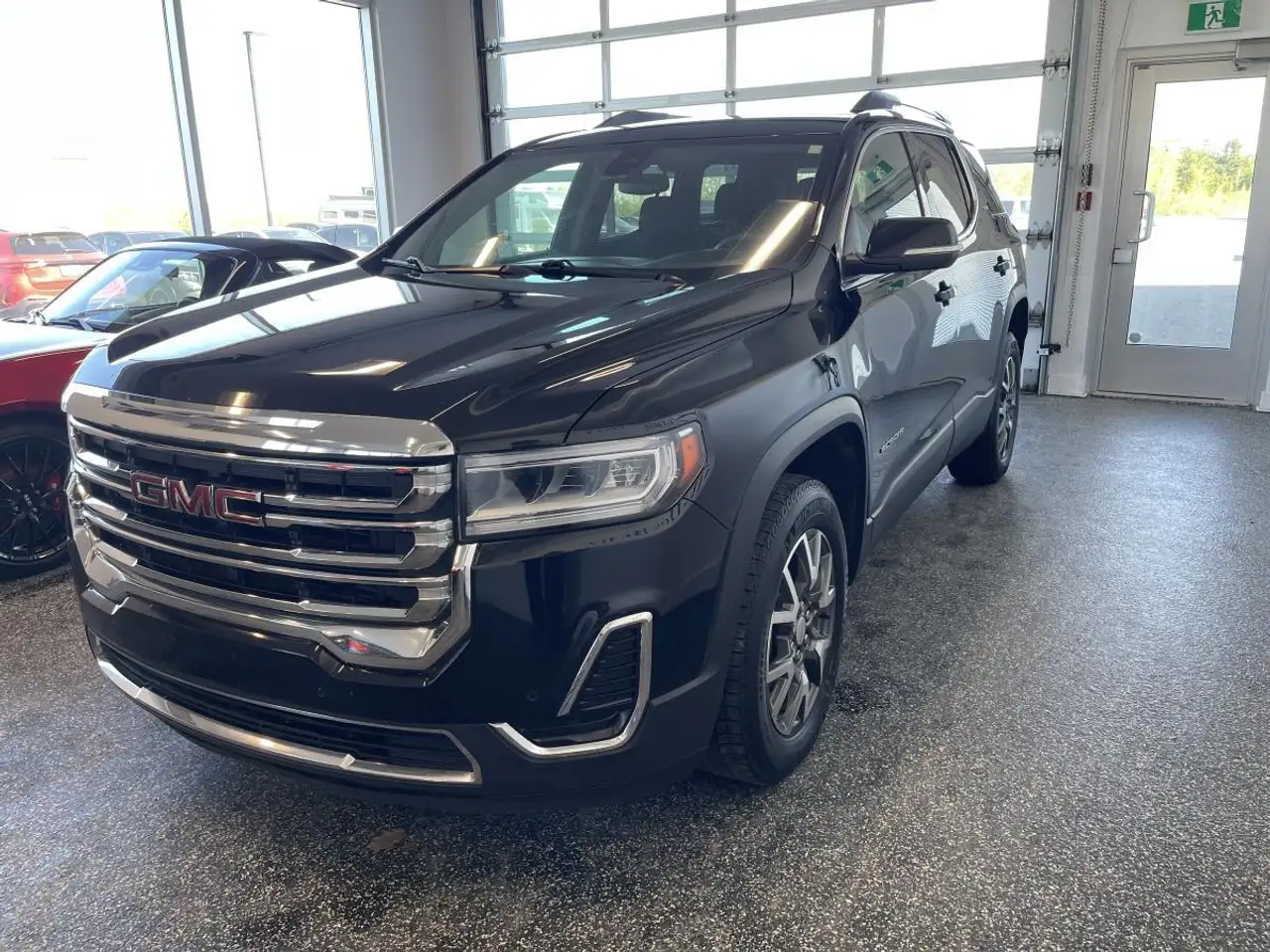 GMC Acadia снимка GMC Acadia