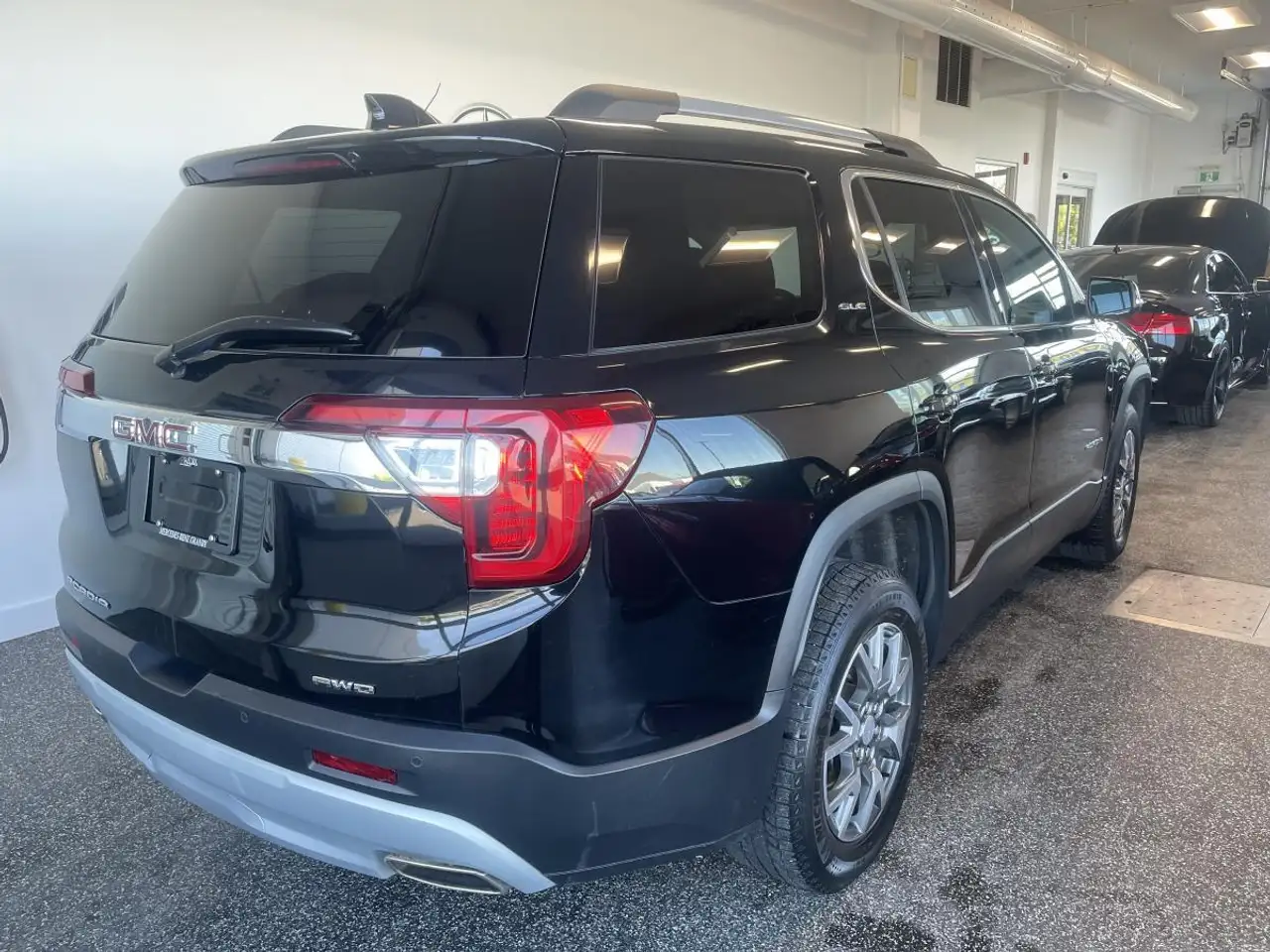 GMC Acadia снимка GMC Acadia