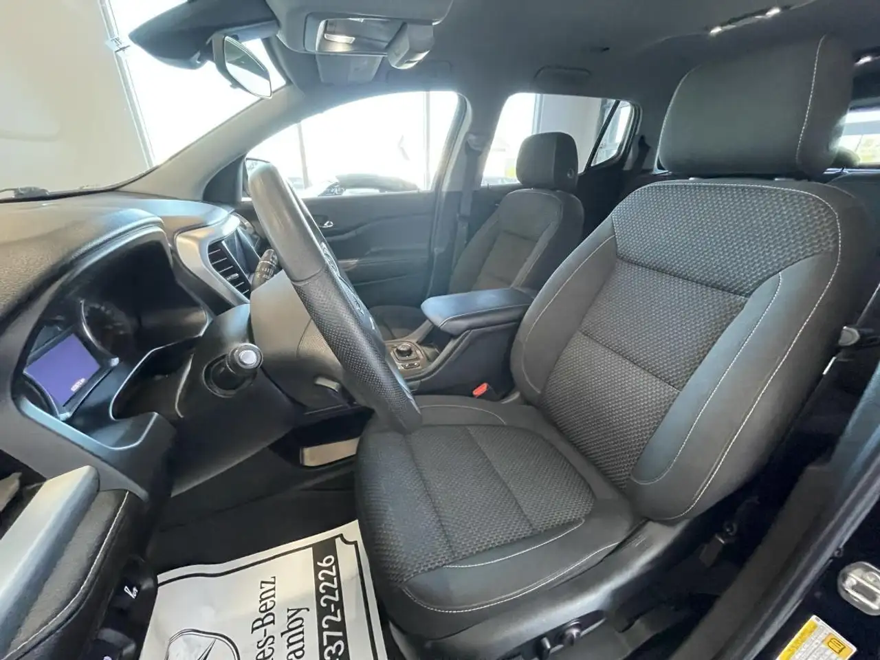 GMC Acadia снимка GMC Acadia