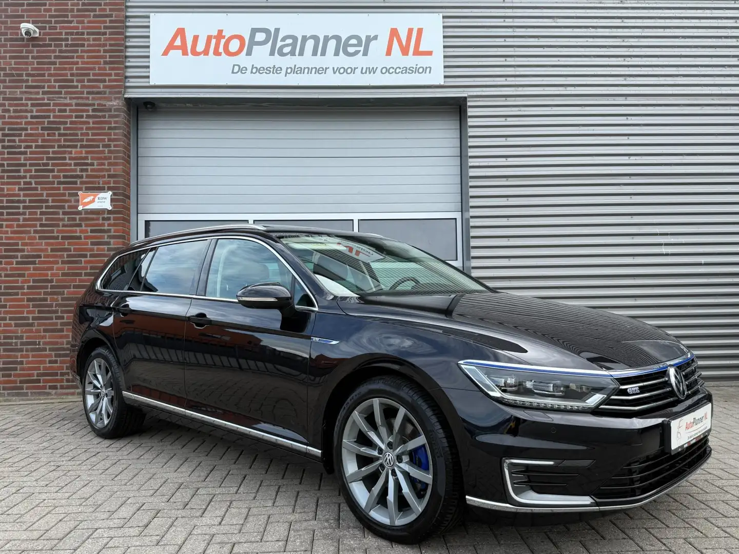 Volkswagen Passat Variant 1.4 TSI GTE Highline! 360° Camera! Pano! Zwart - 1