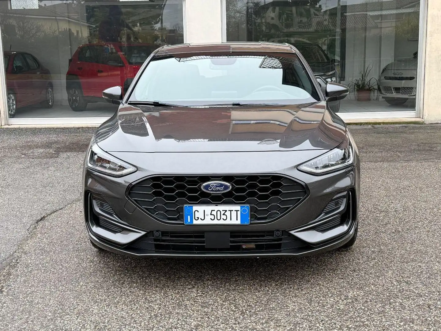 Ford Focus 1.0 EcoBoost Hybrid 125CV 5p.ST-L. Gris - 2