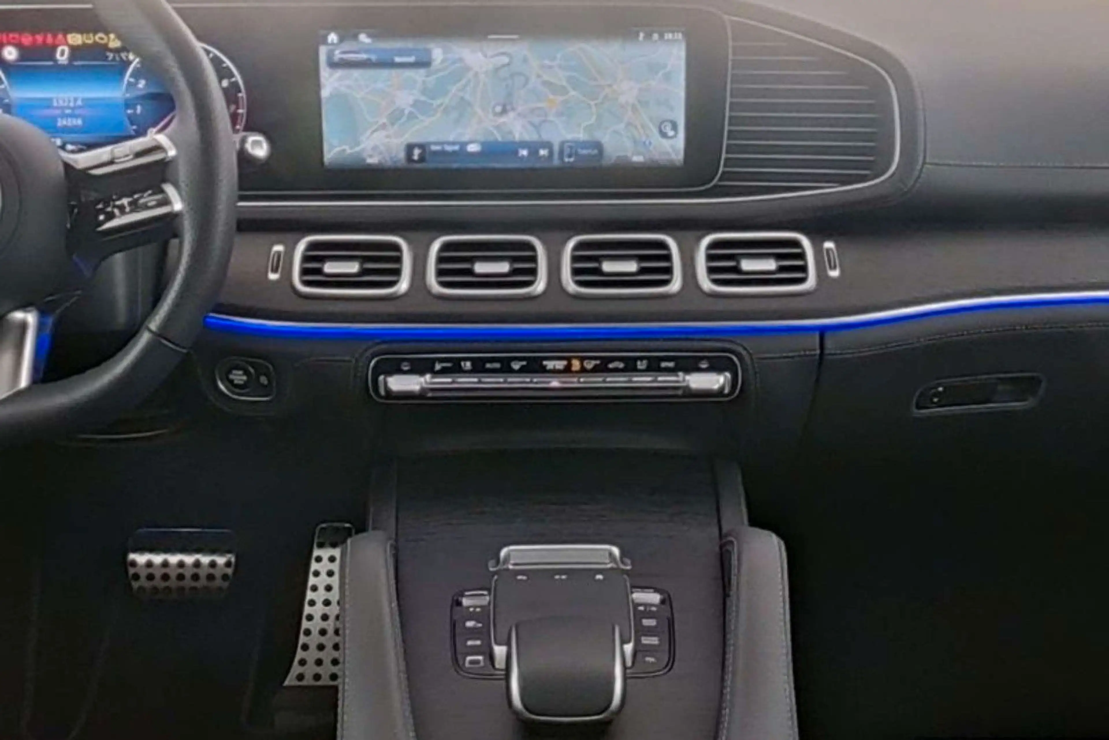 Mercedes-Benz GLS 580 4M AMG Line / MY 2026 / Soft Close — photo 4