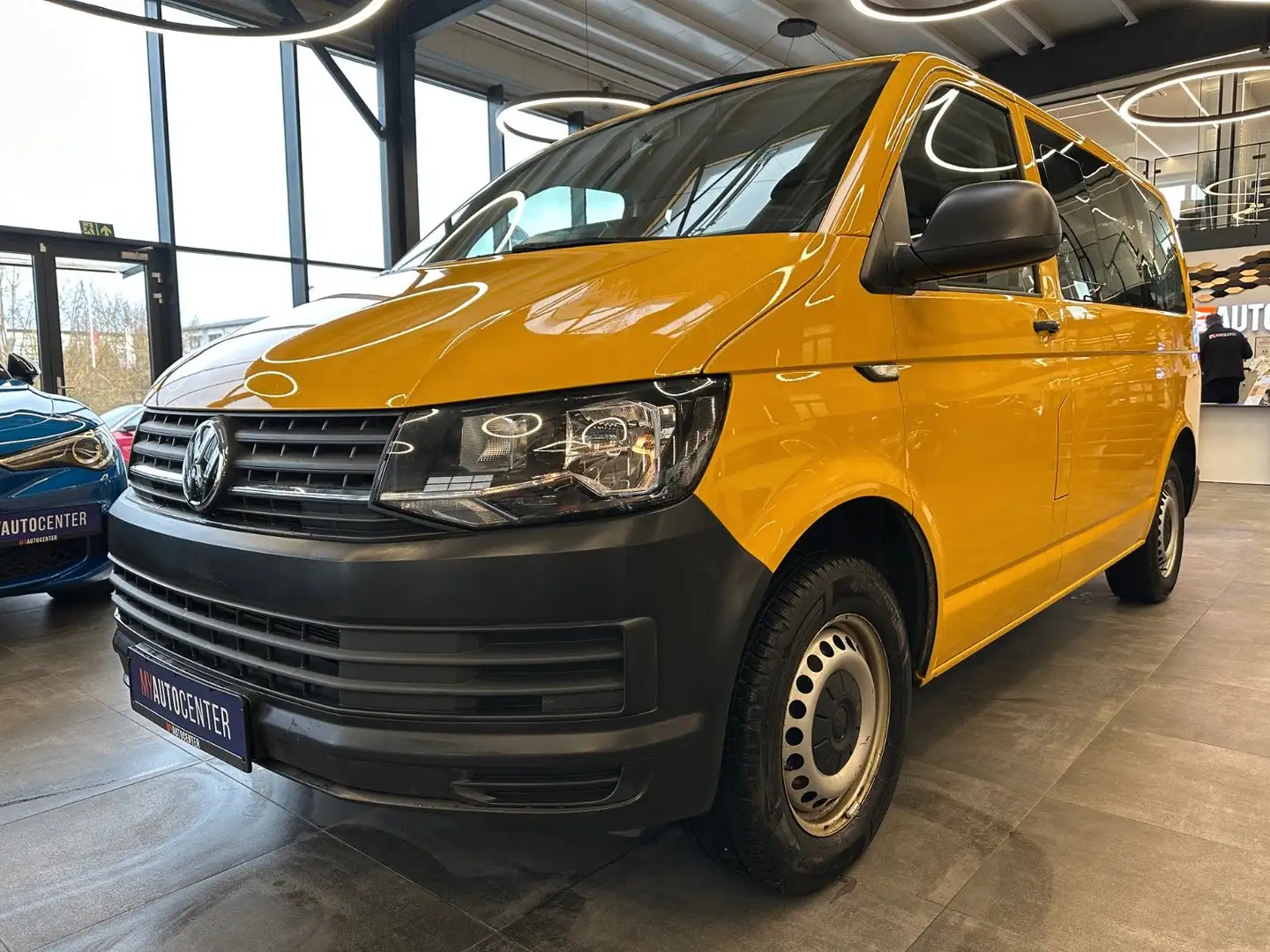 Volkswagen T6 Caravelle *1. Hand*Klima*Standhzg*8 Sitzer* Jaune - 2