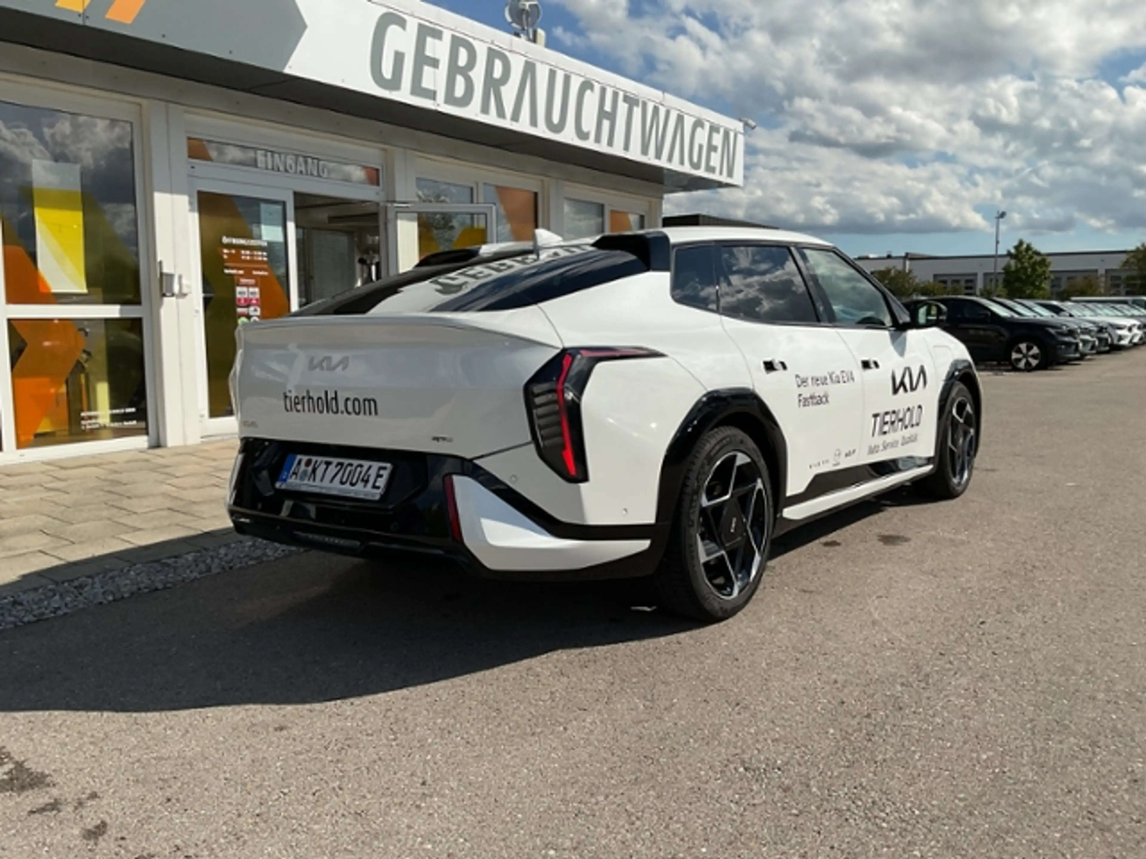 Kia EV4 Fastback GT-Line FWD 81 DWP COM CON 360° — photo 7