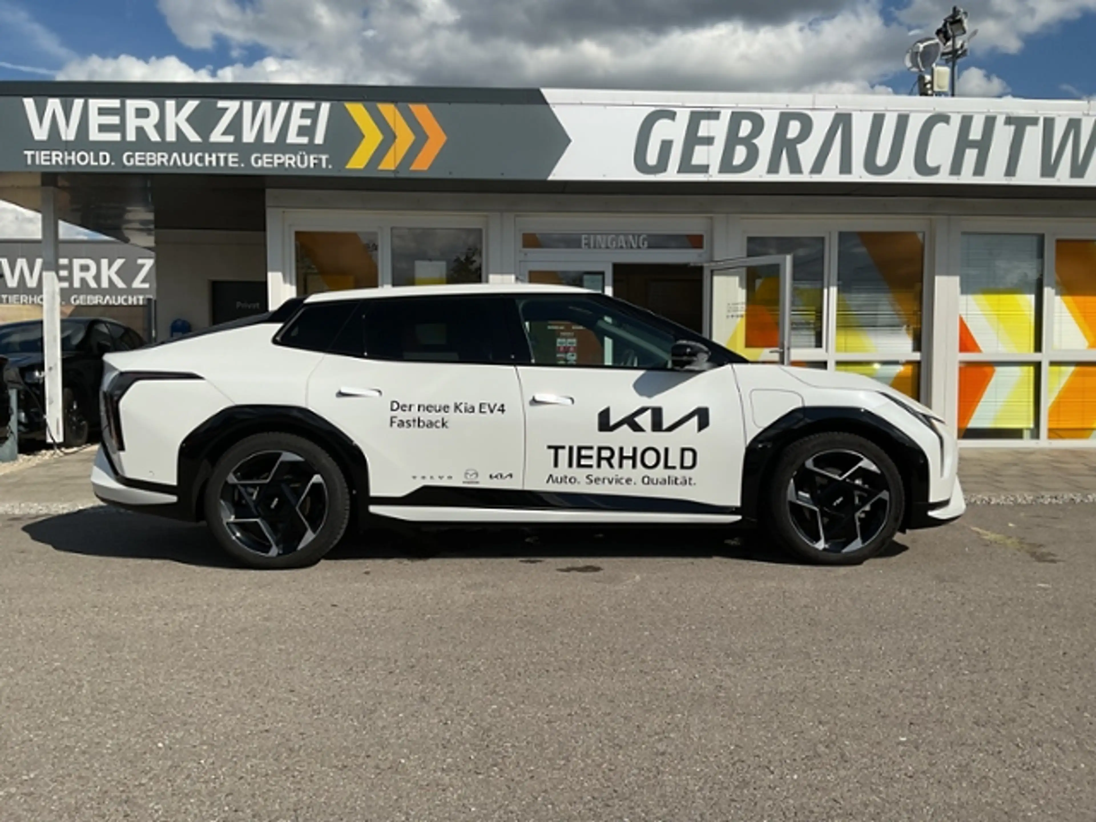 Kia EV4 Fastback GT-Line FWD 81 DWP COM CON 360° — photo 8