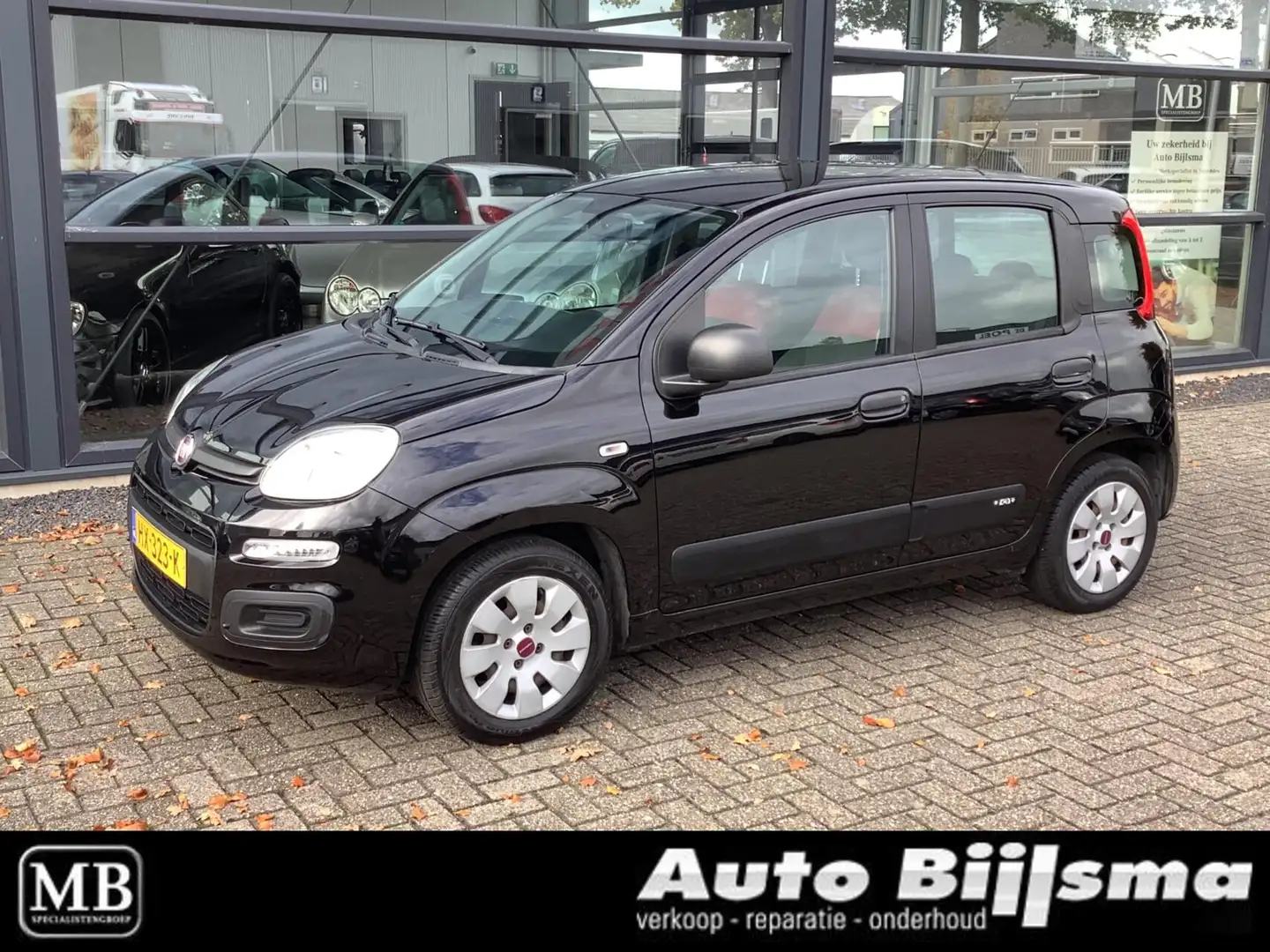 Fiat Panda 0.9 TwinAir Lounge airco, elektrisch pakket, incl Zwart - 1