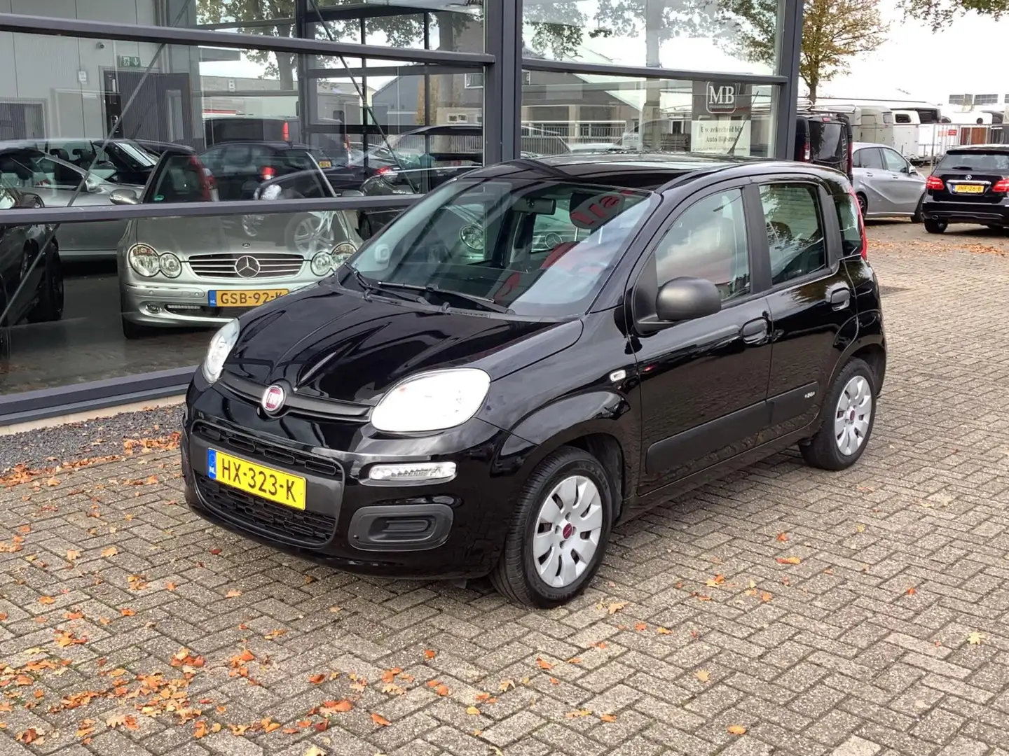 Fiat Panda 0.9 TwinAir Lounge airco, elektrisch pakket, incl Zwart - 2