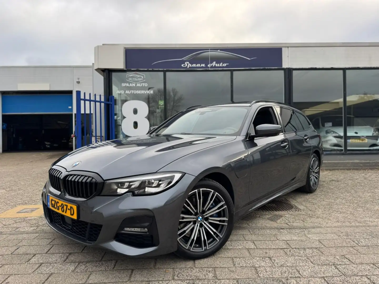 BMW 330 3-serie Touring 330e M-SPORT PHEV | PANODAK | HARM Gris - 2