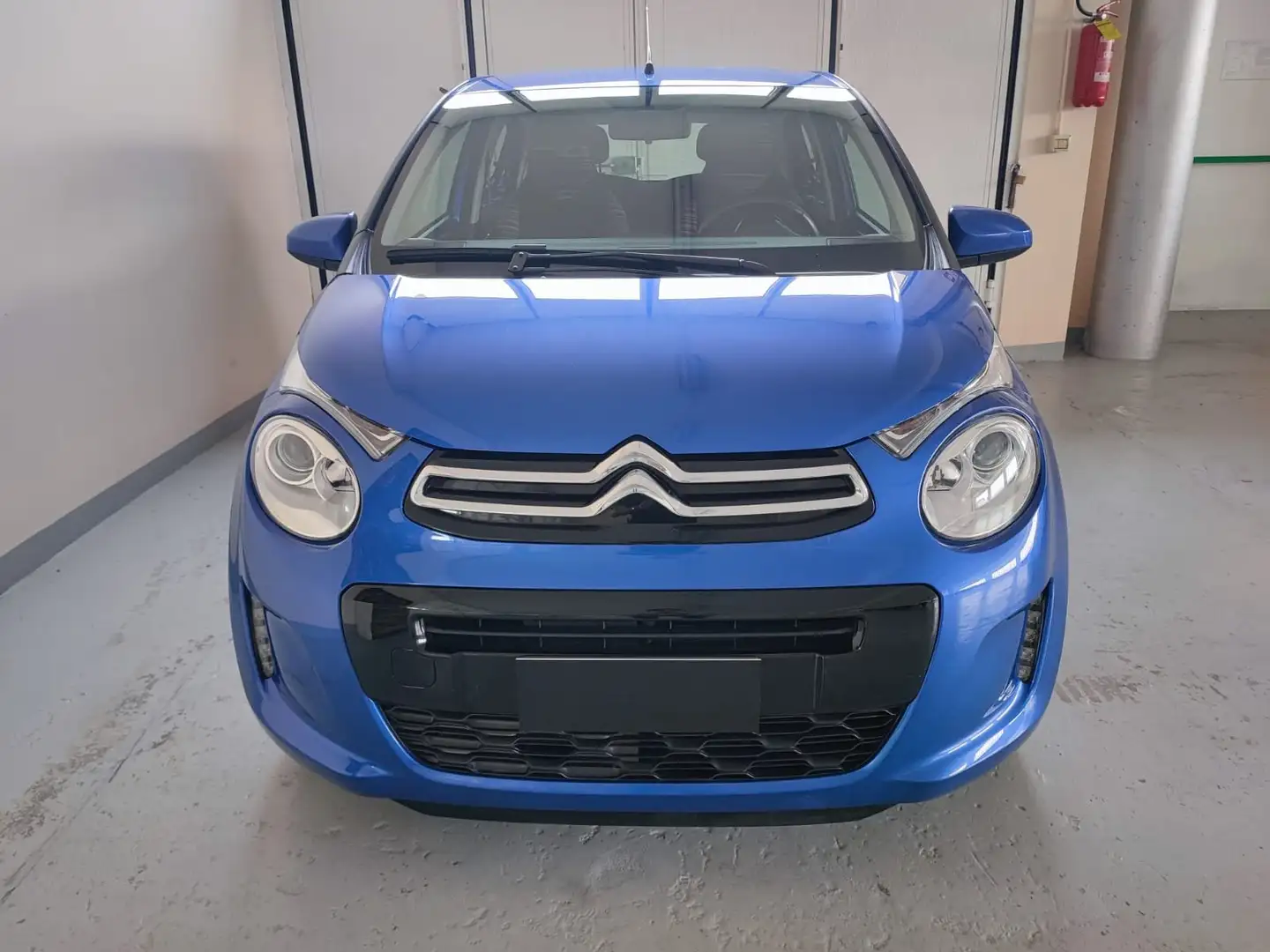 Citroen C1 5p 1.0 vti Shine 72cv neopatentati Blauw - 2