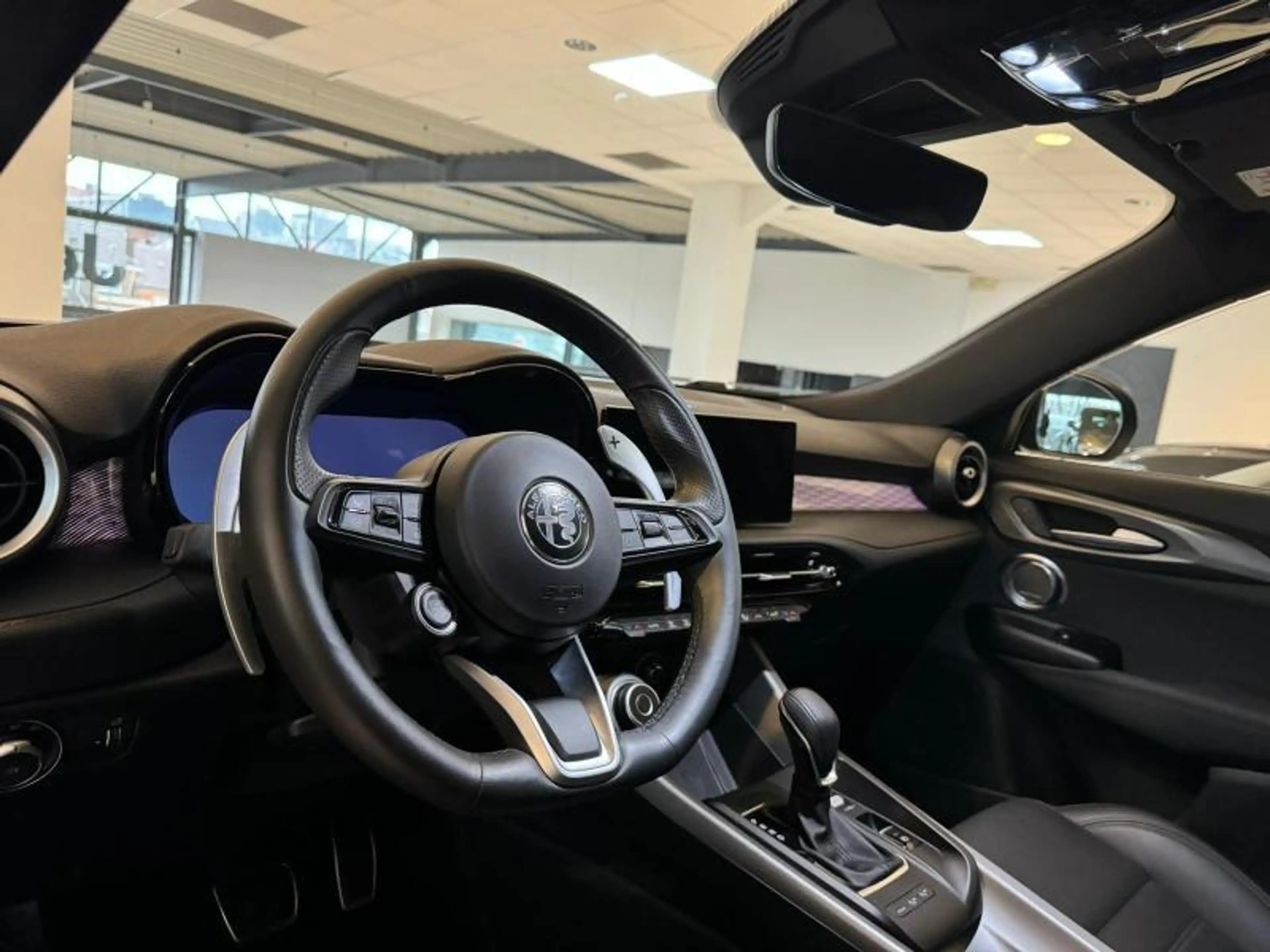 Alfa Romeo Tonale Veloce — photo 12
