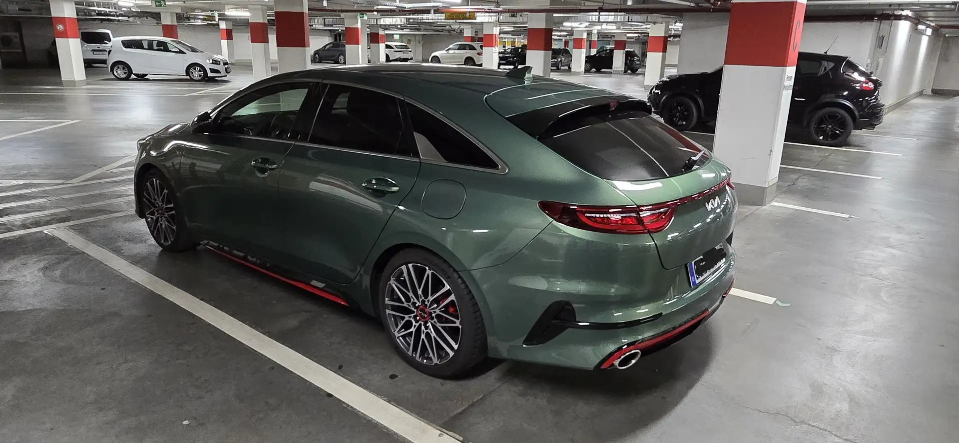 Kia ProCeed / pro_cee'd 1.6 T-GDI DCT7 OPF GT Verde - 1