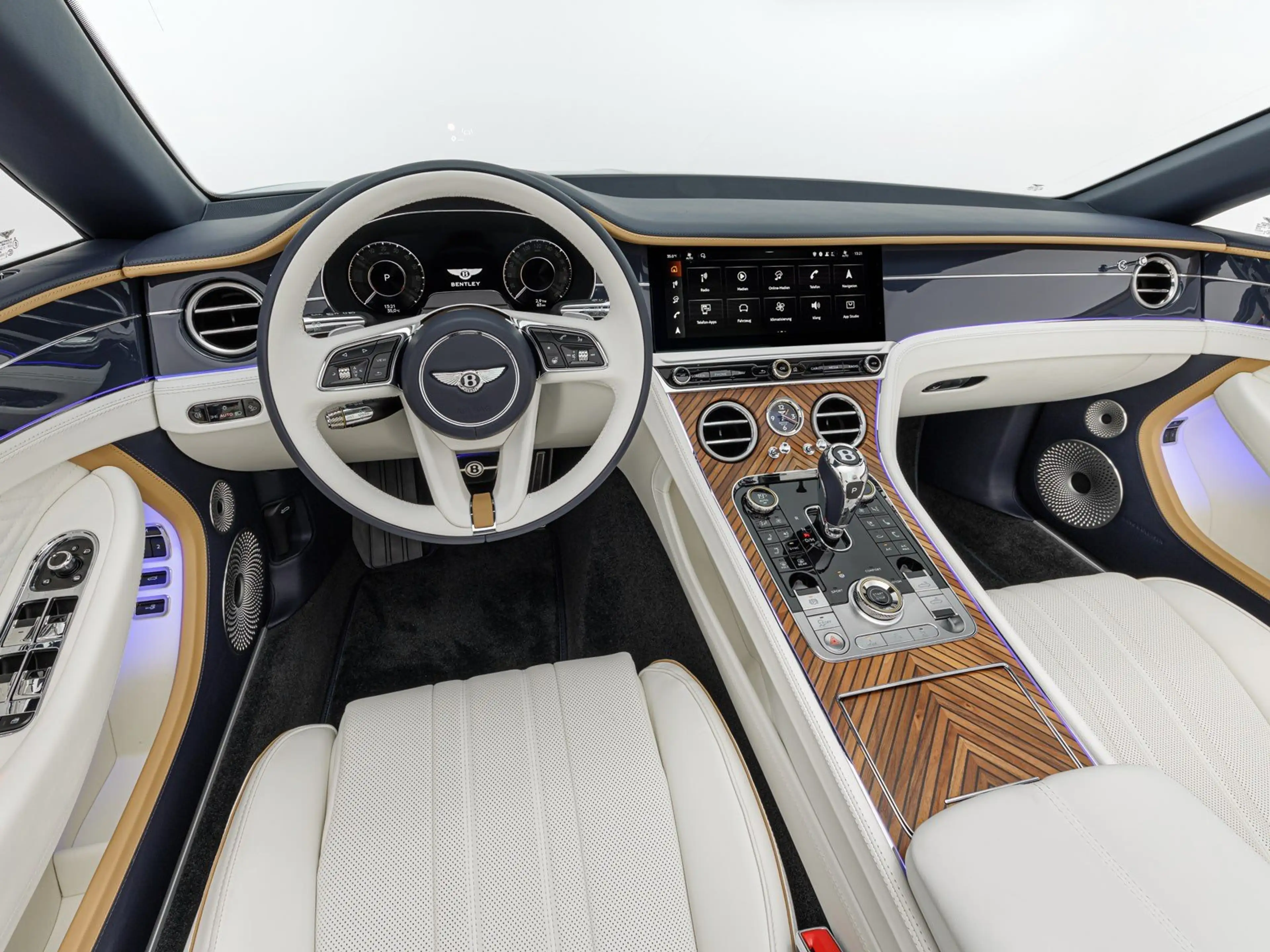 Bentley Continental GTC Mulliner Interieur — photo 14