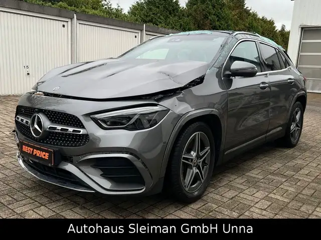 Mercedes-Benz GLA 250 GLA -Klasse GLA 250 4Matic/AMG-Line