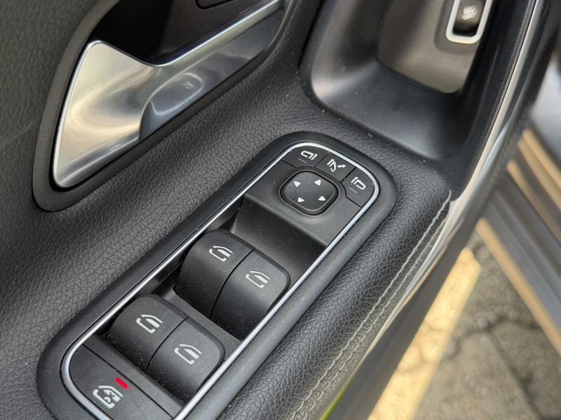 Mercedes-Benz CLA 200 d 4M 8G-DCT Progressive — photo 11