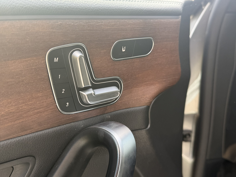 Mercedes-Benz CLA 200 d 4M 8G-DCT Progressive — photo 12