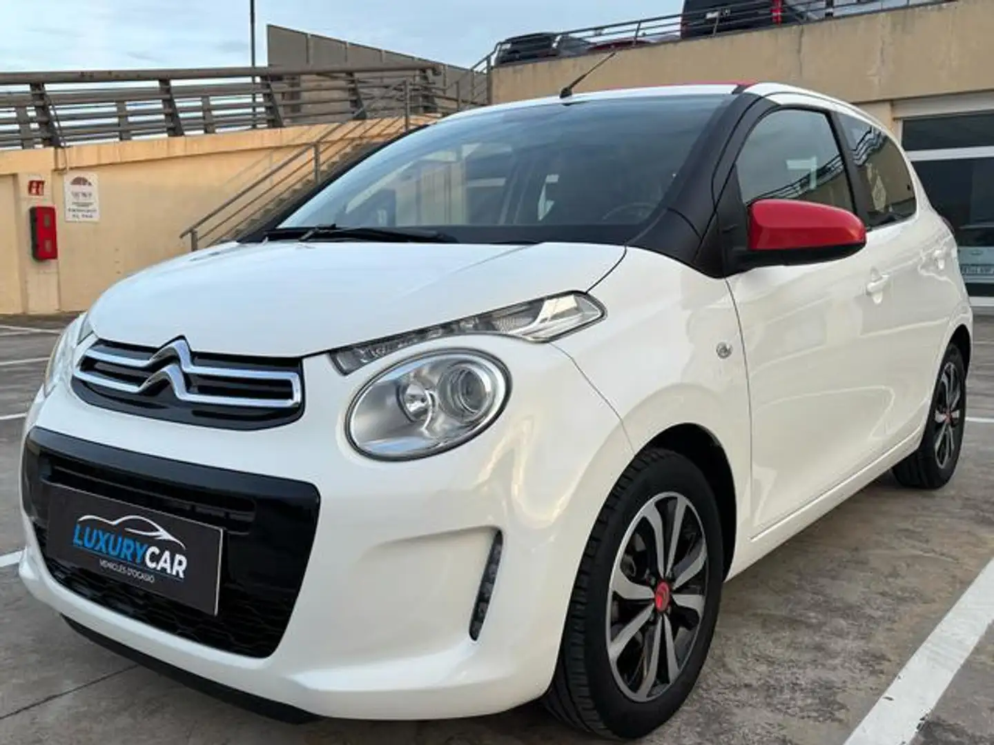 Citroen C1 1.0 VTi Airscape Shine 72 Blanco - 1