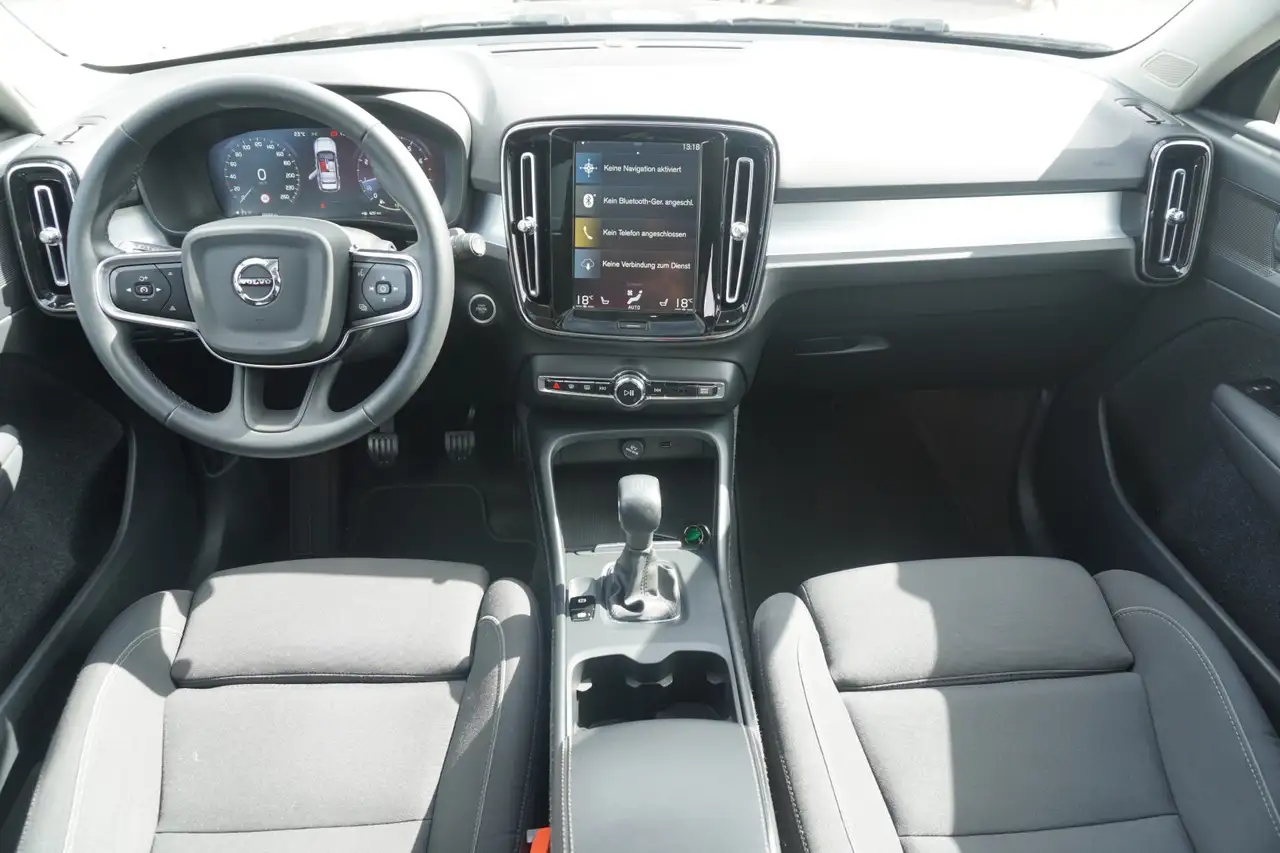 Volvo XC40 T2 Momentum LED Panorama Kamera ACC, миниатюра 17