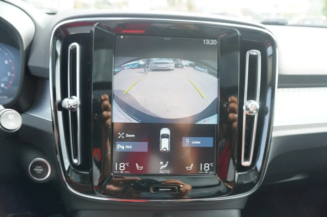 Volvo XC40 T2 Momentum LED Panorama Kamera ACC, миниатюра 27
